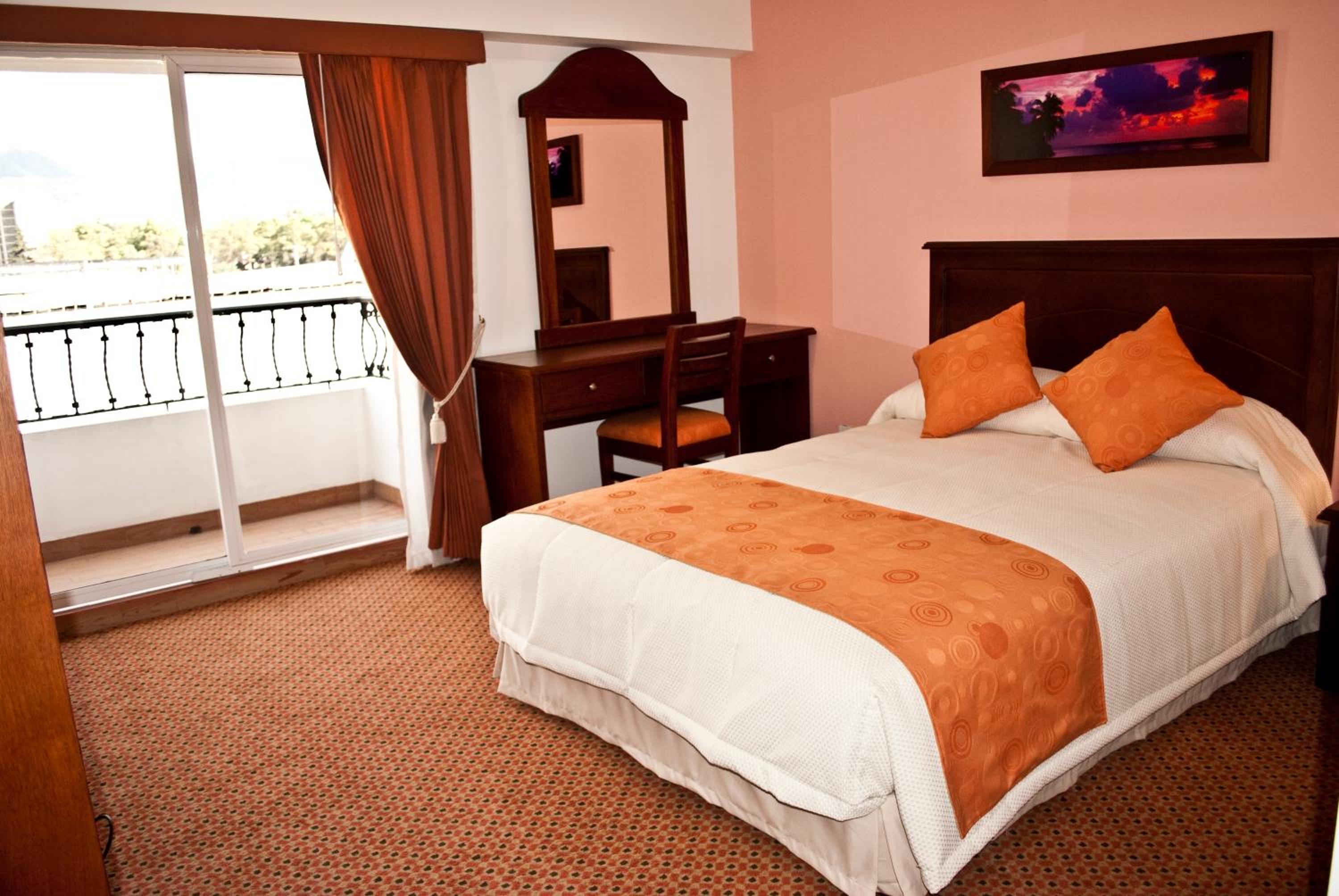 Deluxe Queen Room