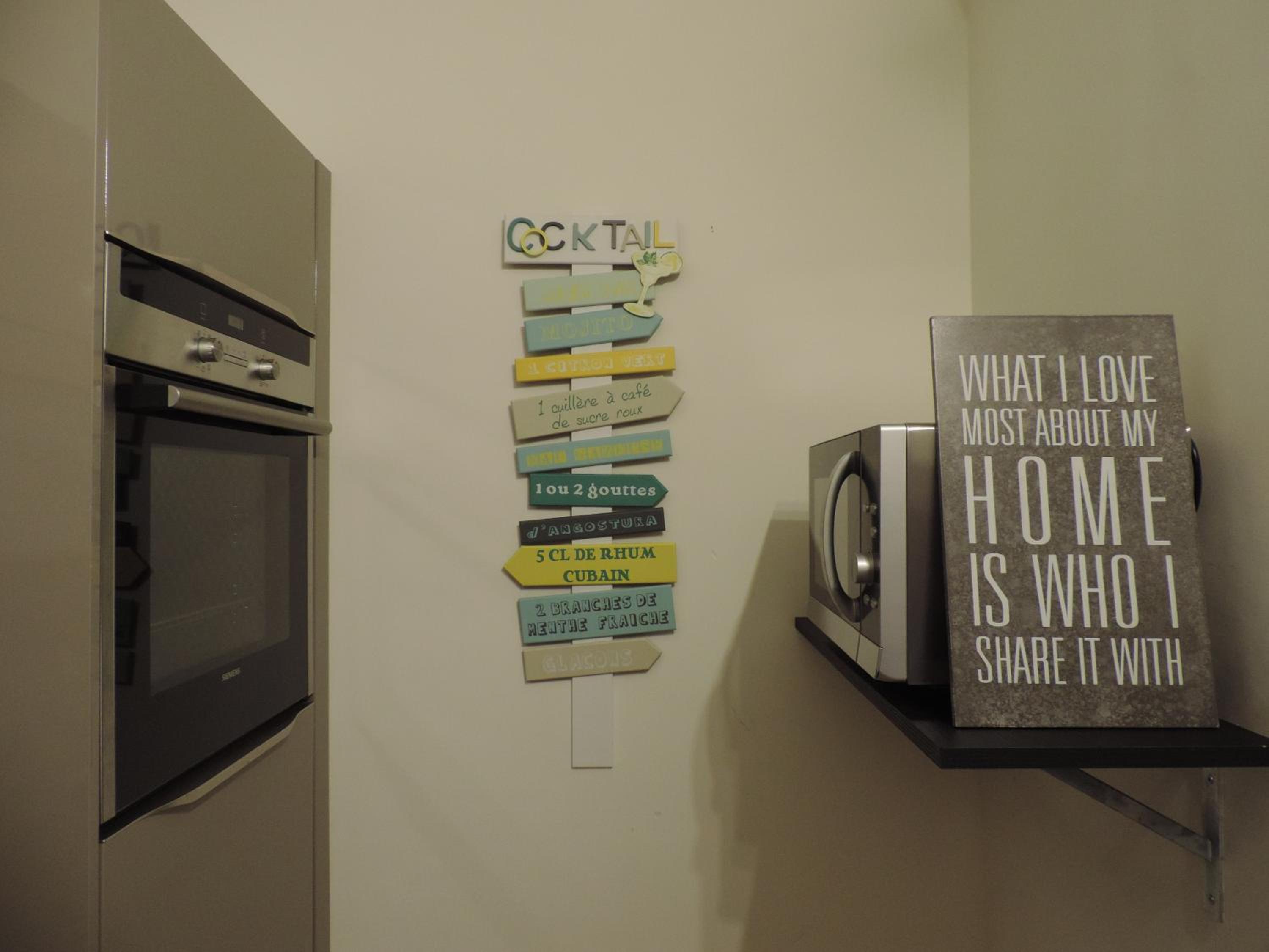 One-Bedroom Apartment - Photo 14