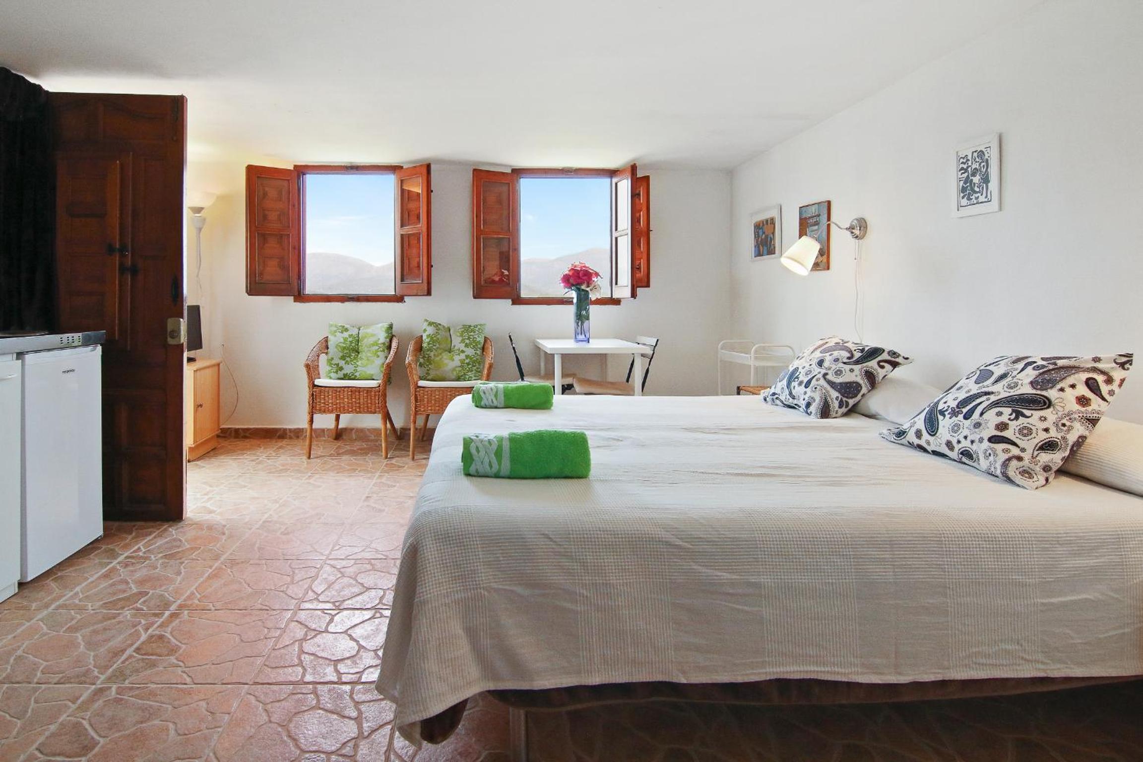 Estudio con terraza