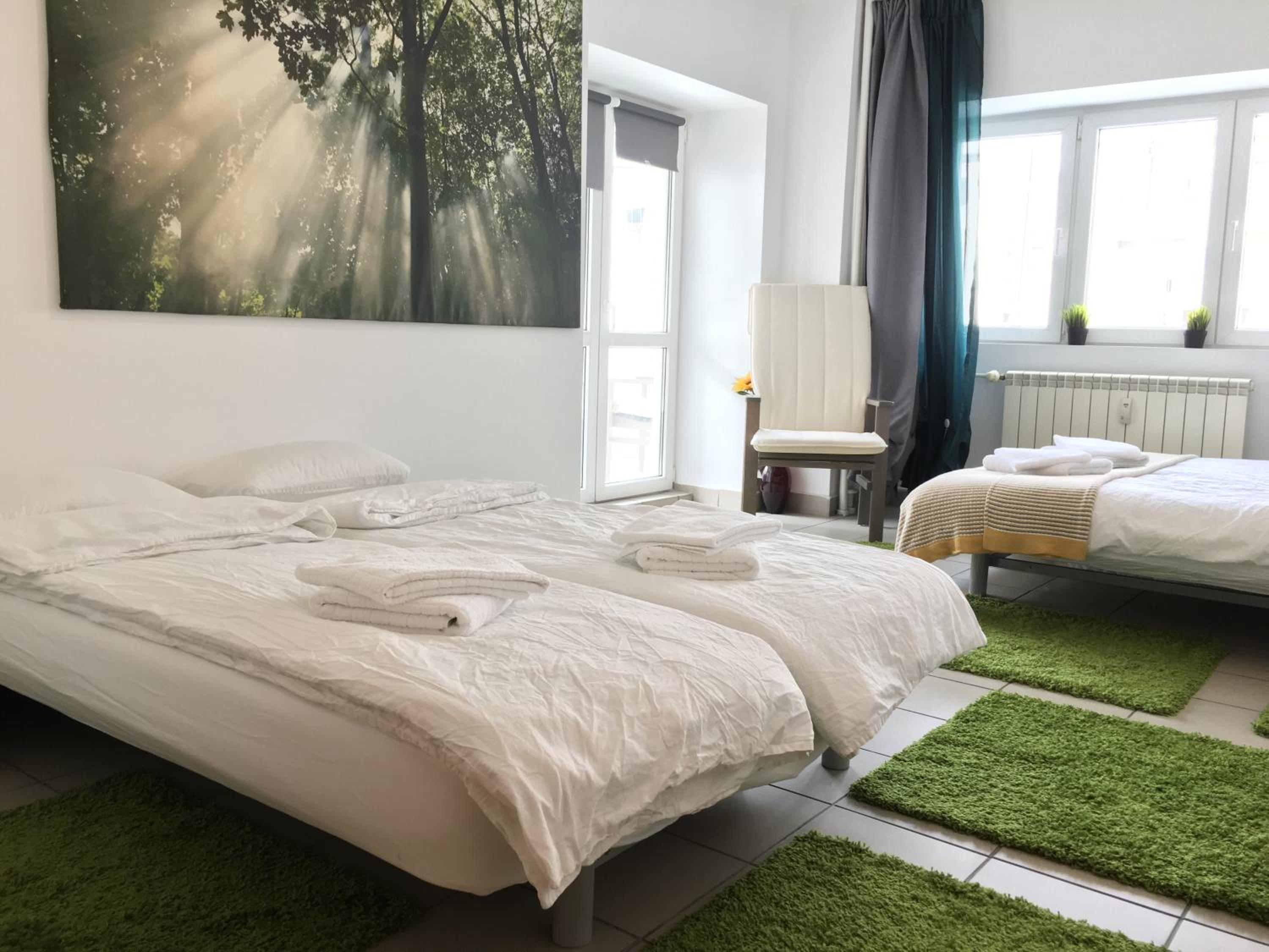 Apartment with Terrace - Photo 20