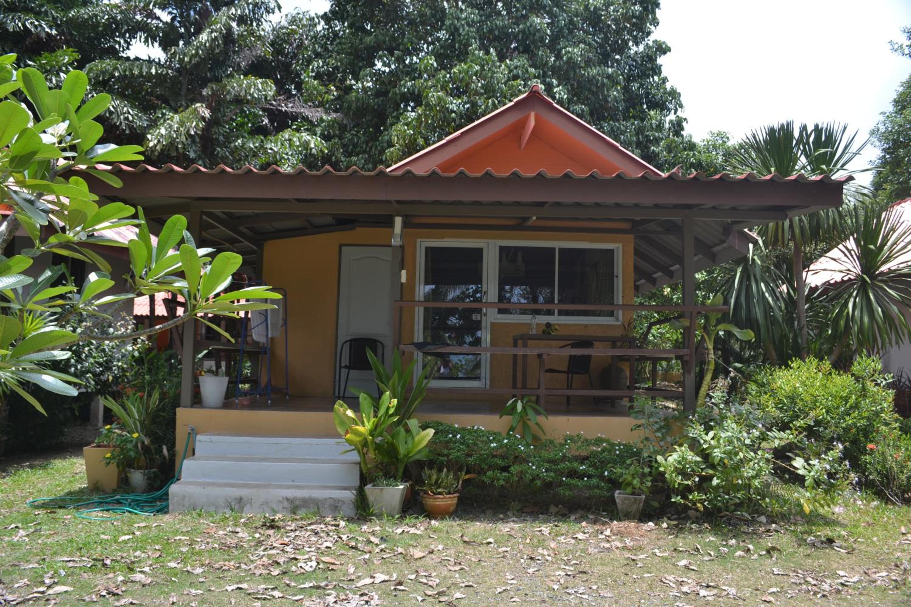 Bungalow with Sea View photo 2