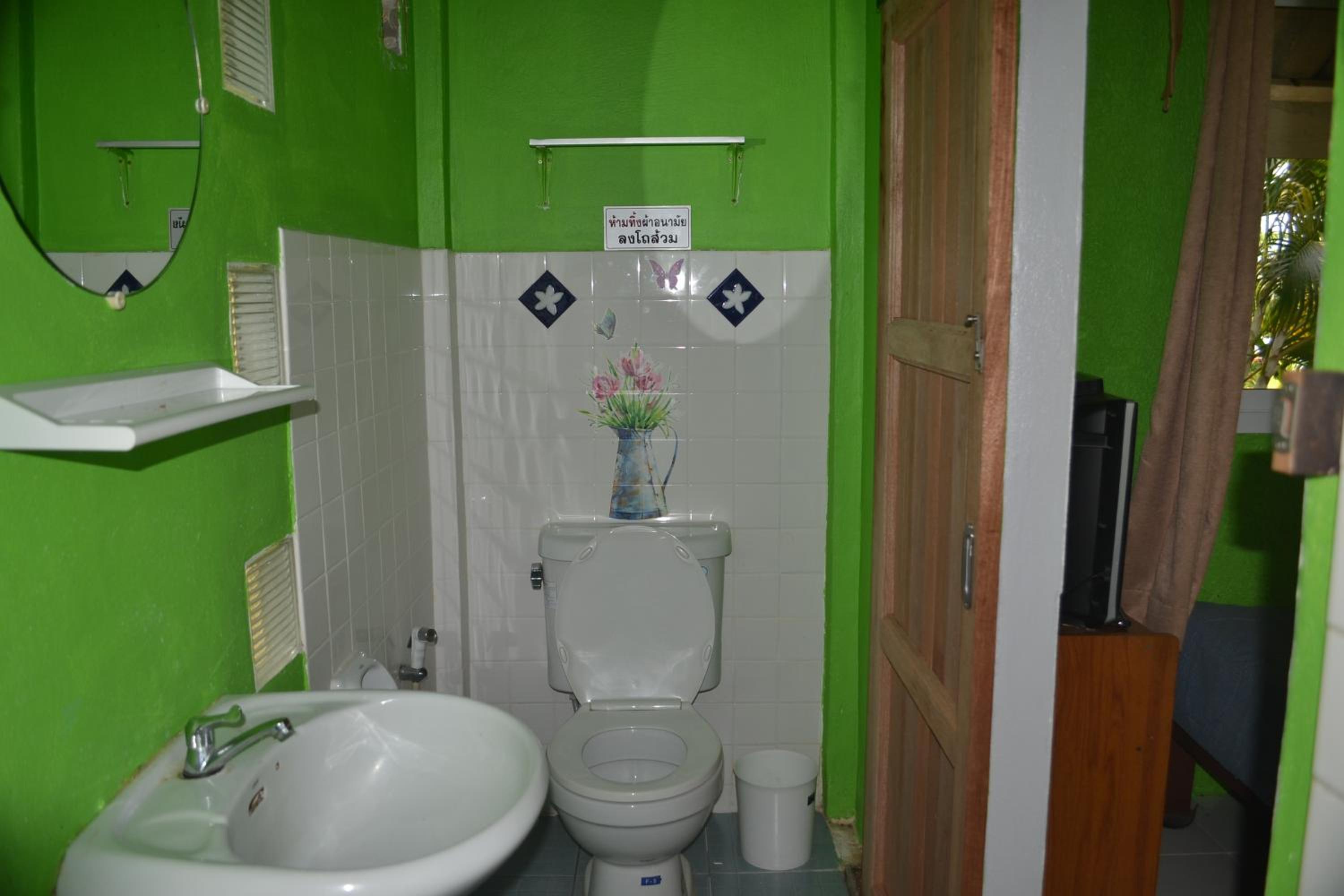 Bungalow - Water Front  photo 3