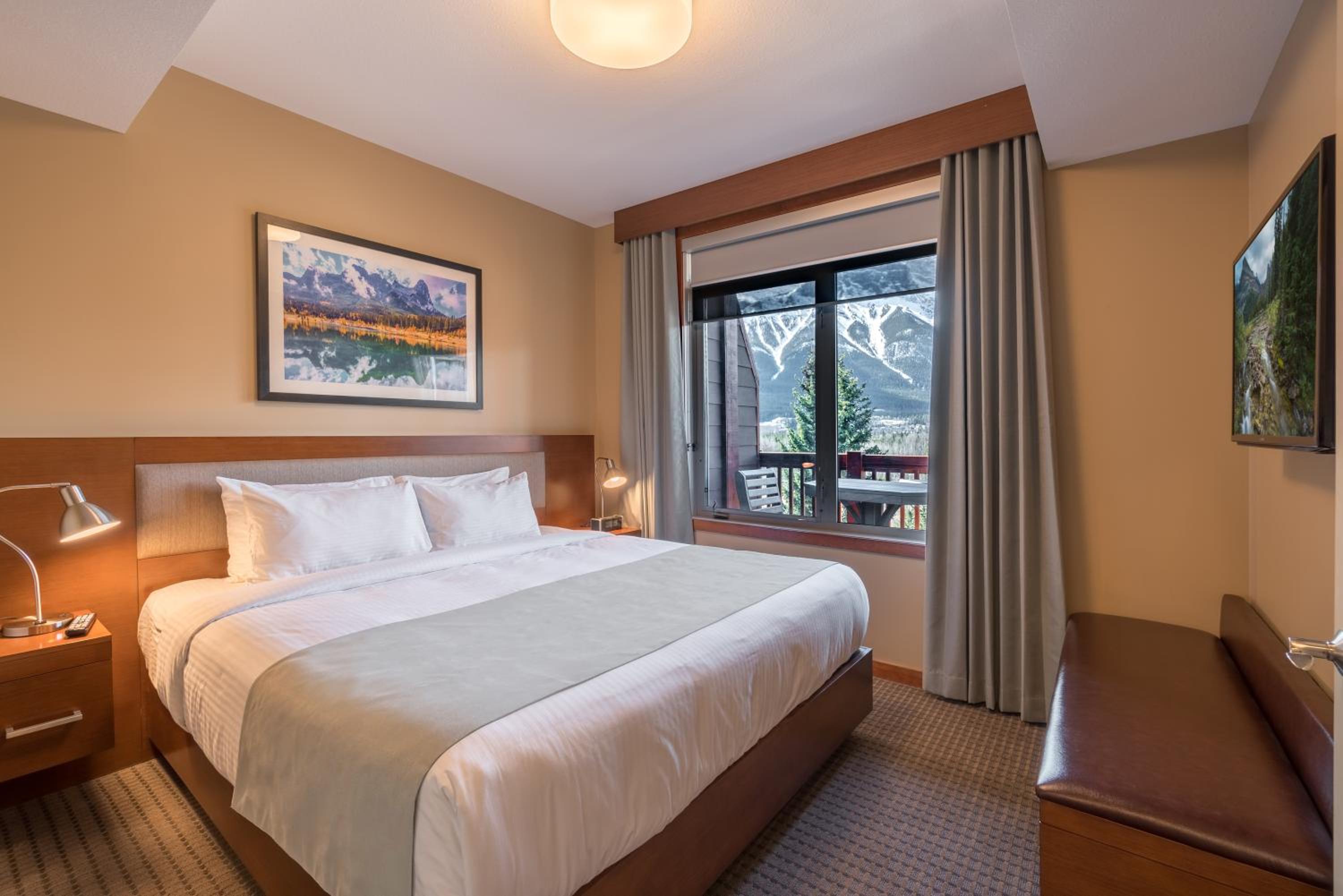 Two-Bedroom Suite - Photo 3