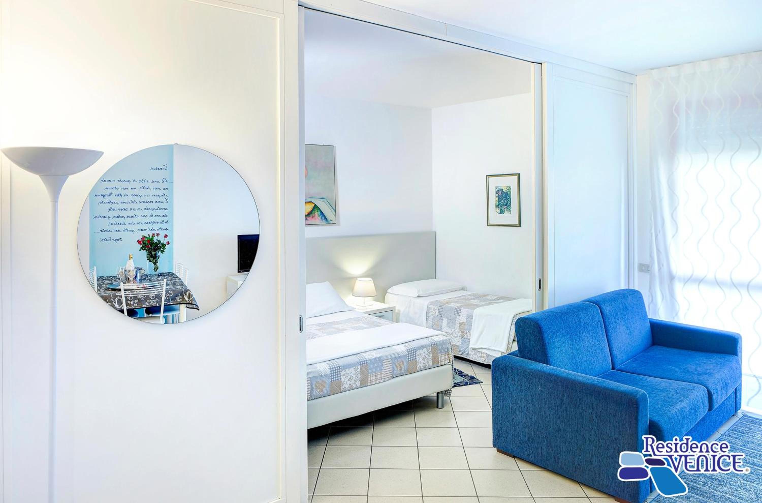 Deluxe One-Bedroom Apartment