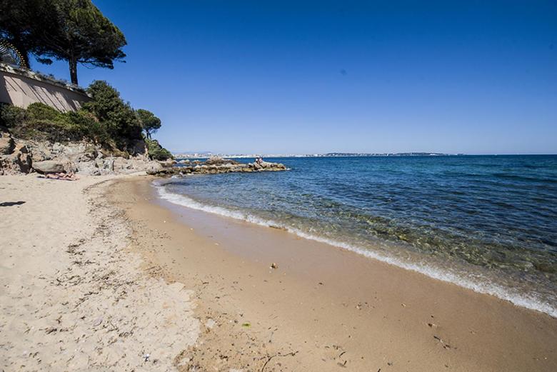 Holiday Home with Sea View photo 1