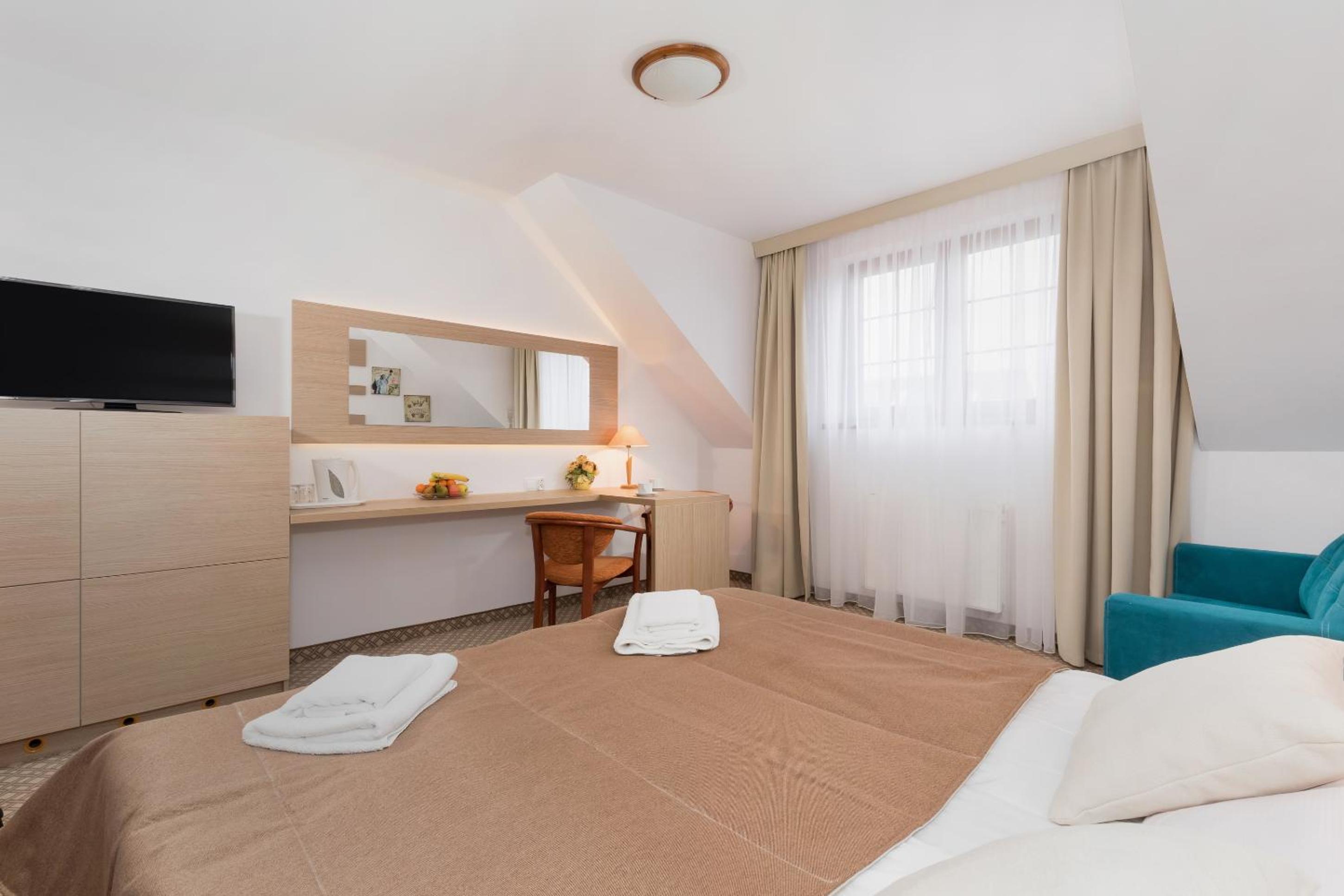 Double Room - Photo 3
