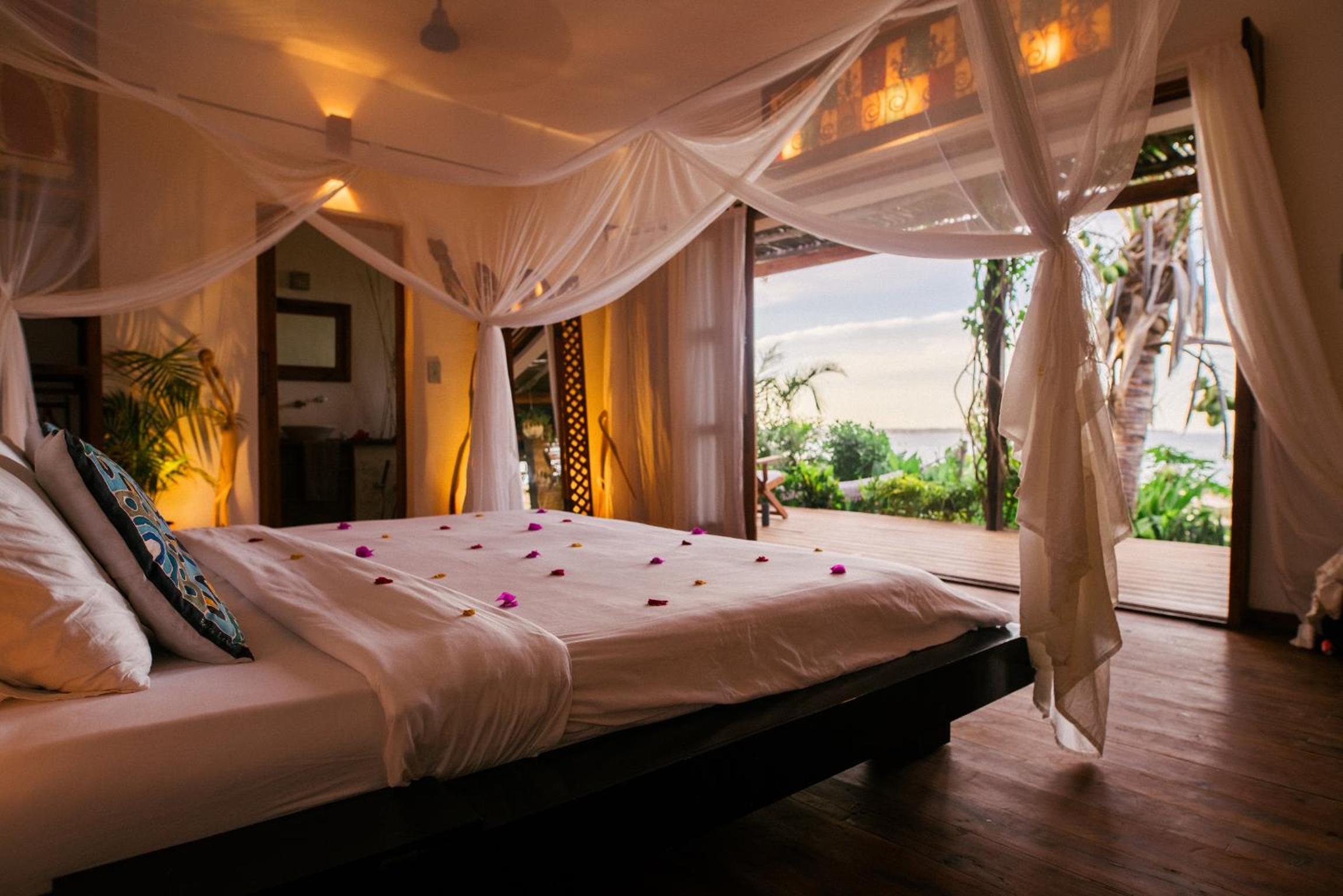 Deluxe Double or Twin Room with Sea View photo 2