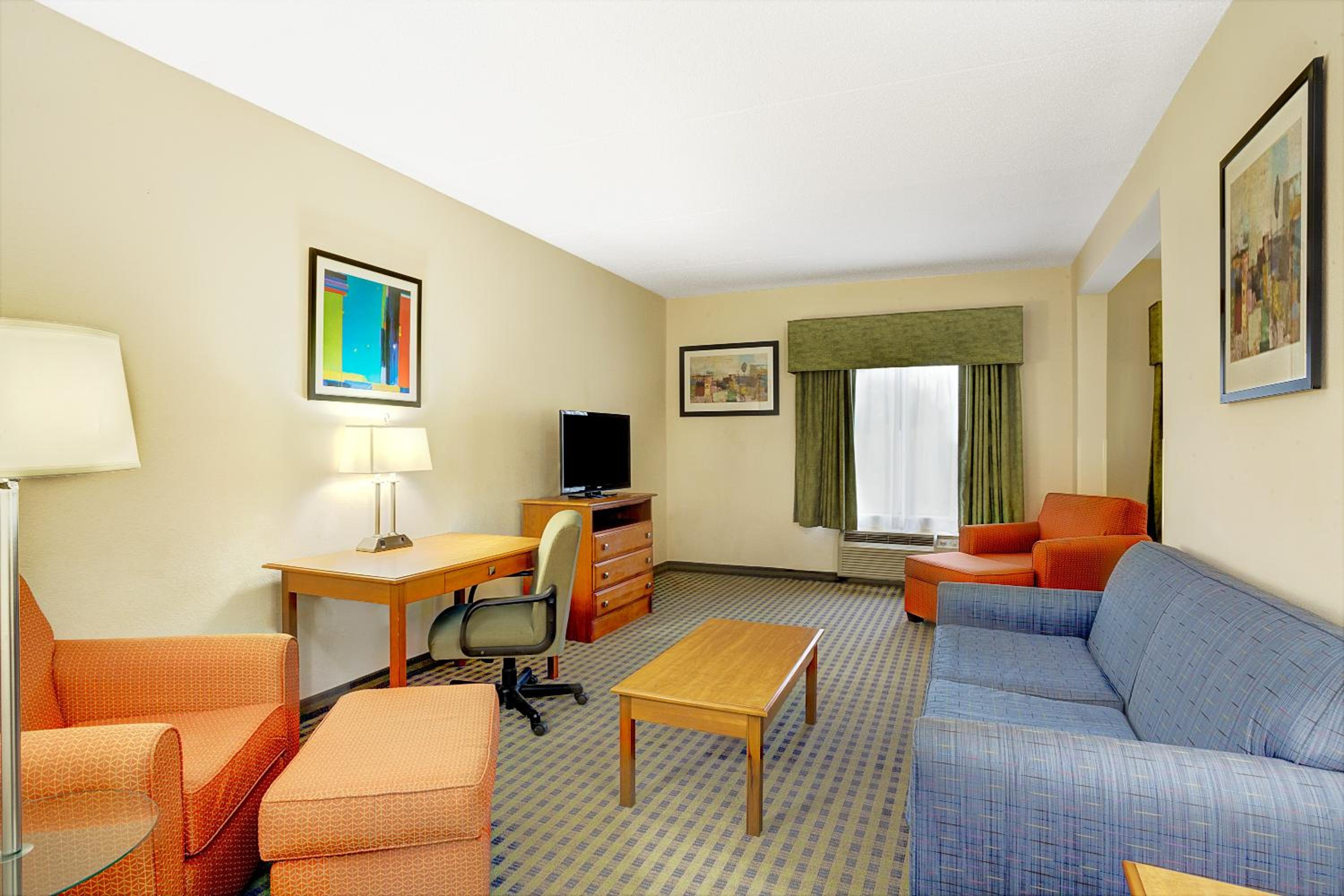 King Studio Suite - Non-Smoking - Photo 5