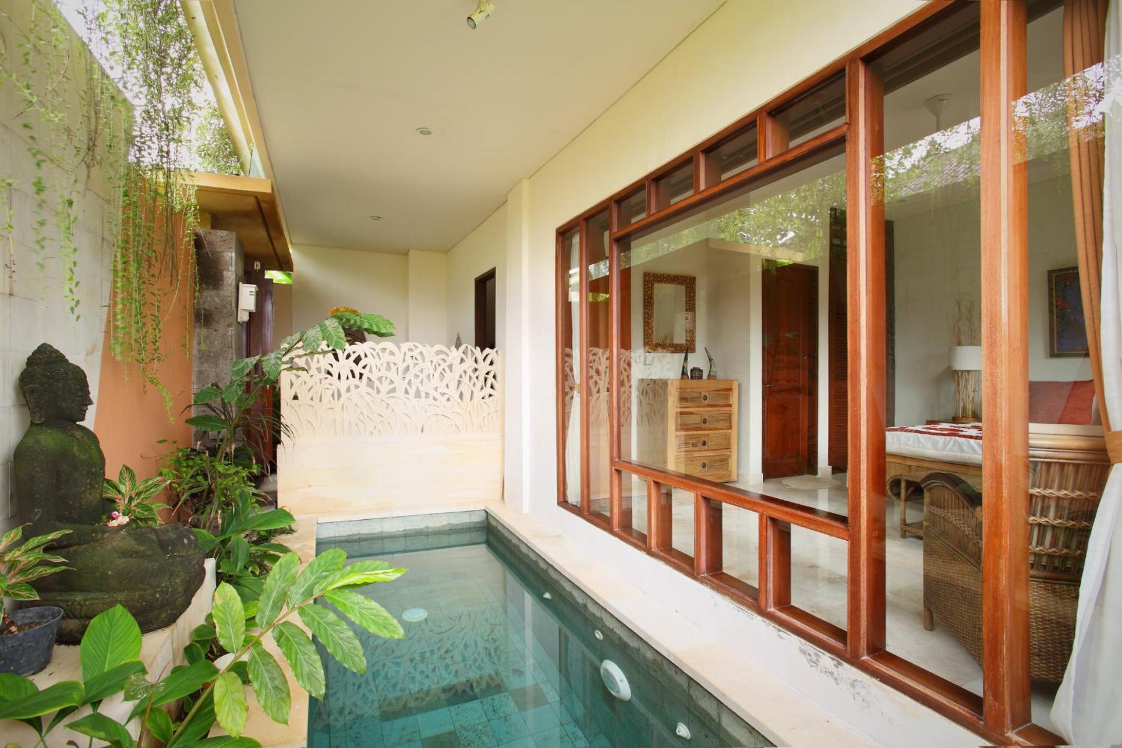 Four-Bedroom Villa with Private Pool thumbnail 5