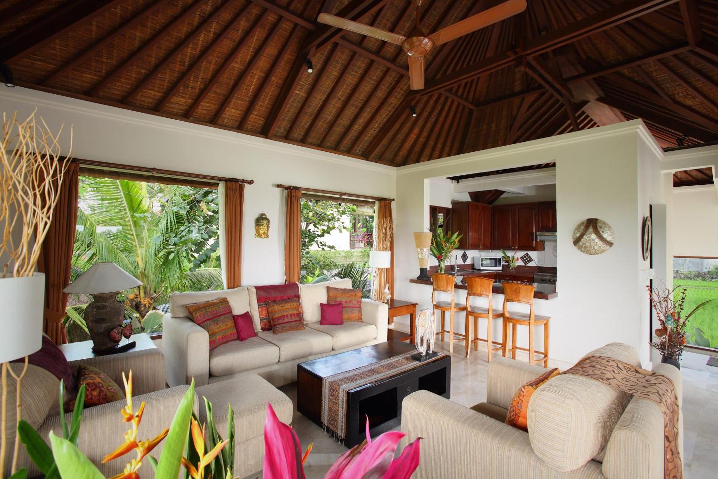Solera Three-Bedroom Villa with Private Pool thumbnail 6