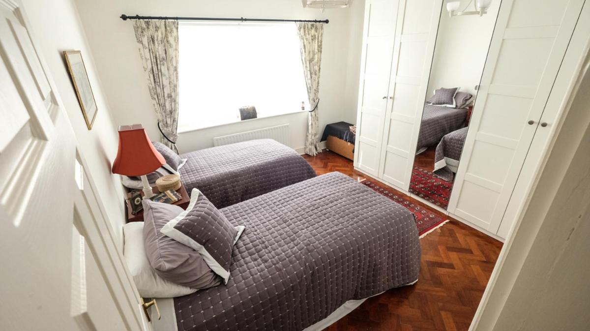 Three-Bedroom House photo 1