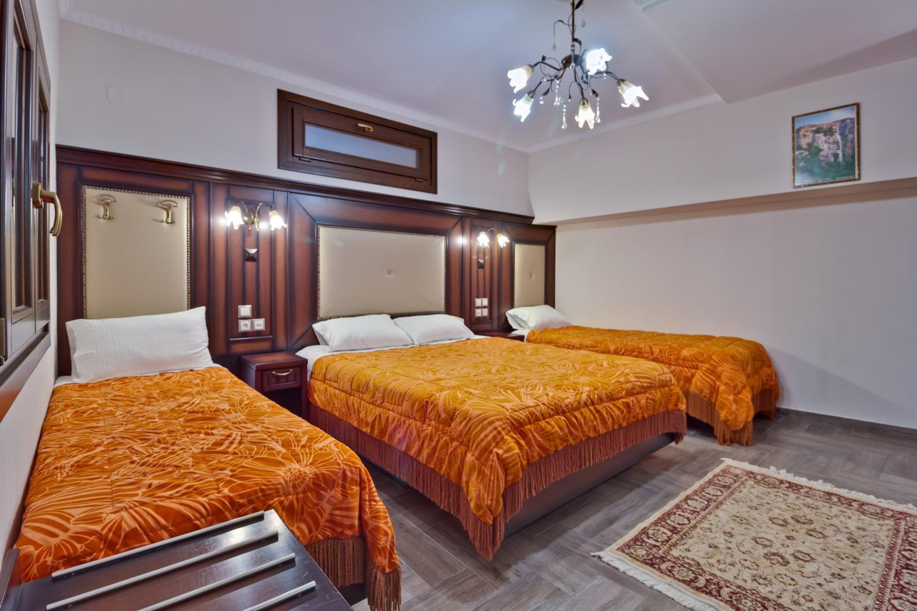 Family Apartment with Terrace and Side Meteora View - Photo 7