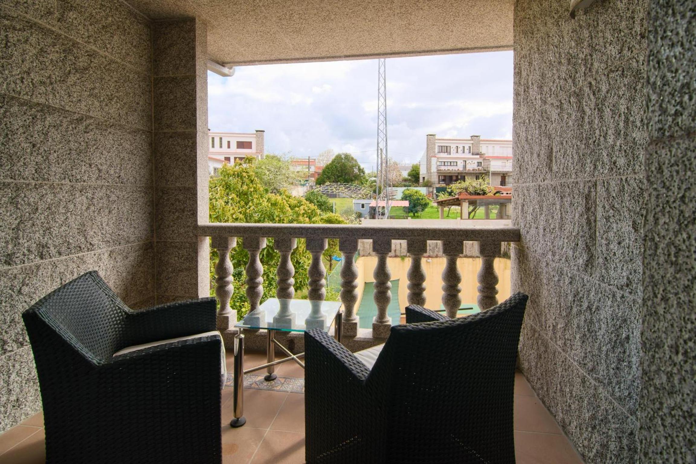Superior Double or Twin Room - Photo 16
