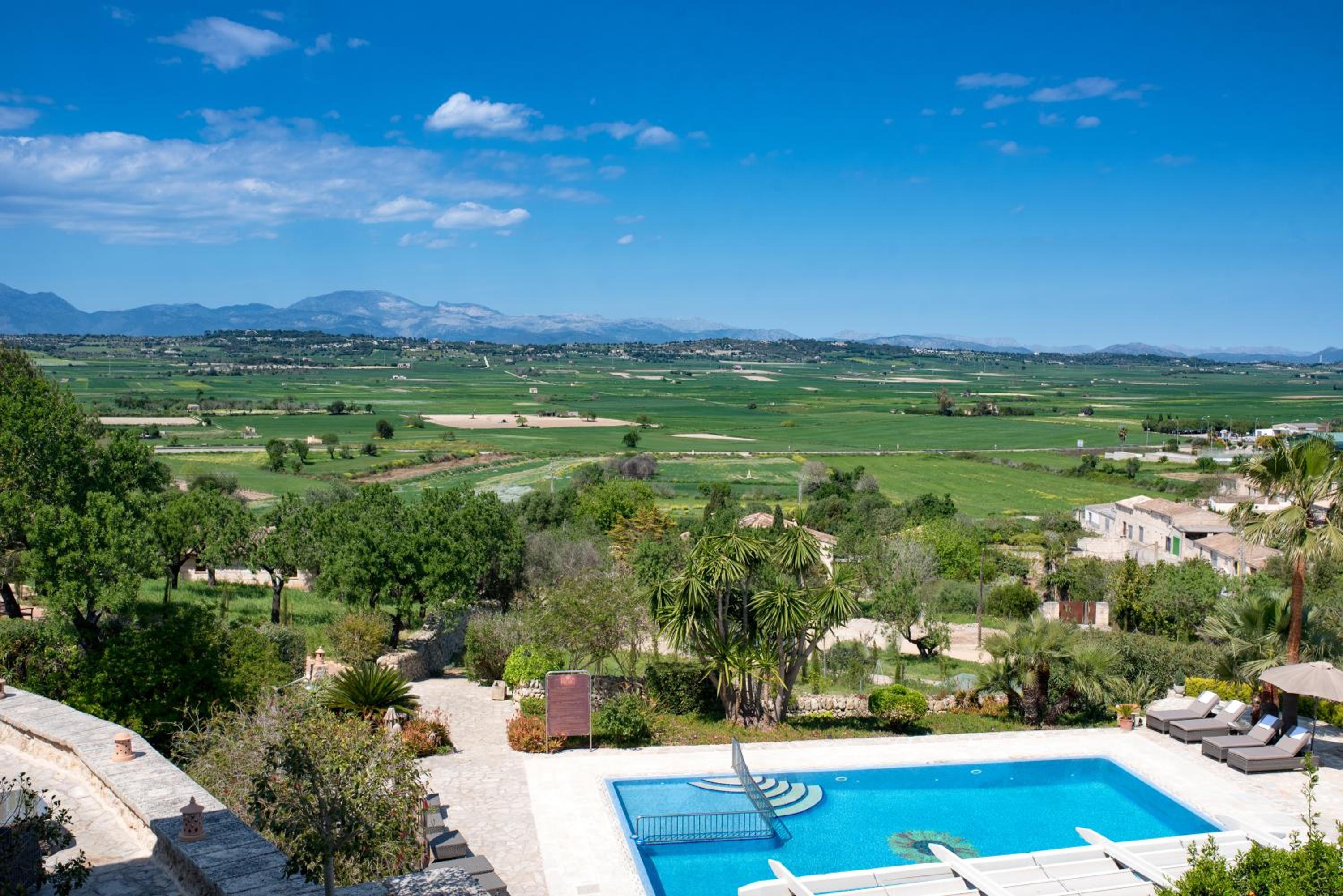 Double Room with Garden View - Photo 2