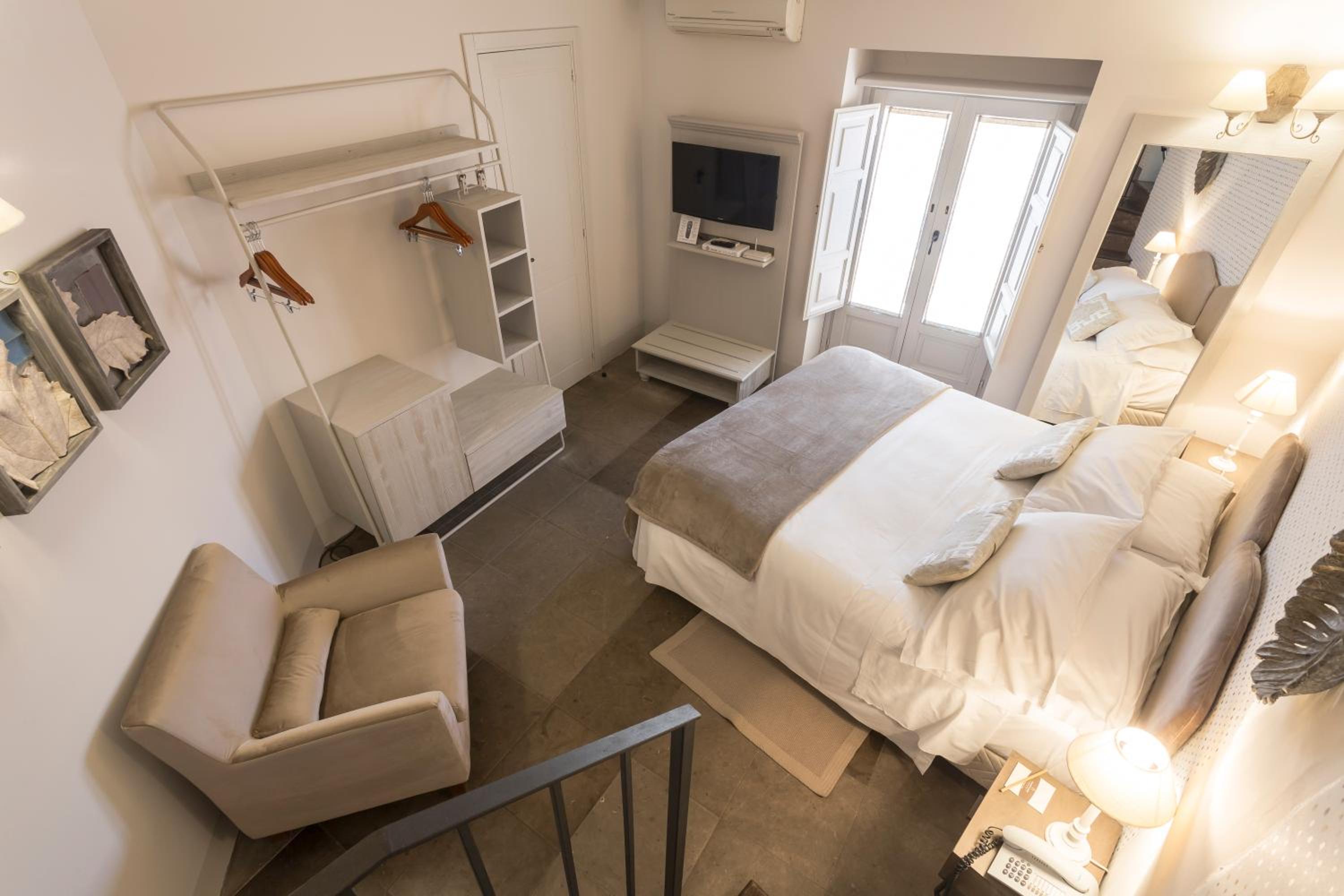 Junior Suite - Photo 14