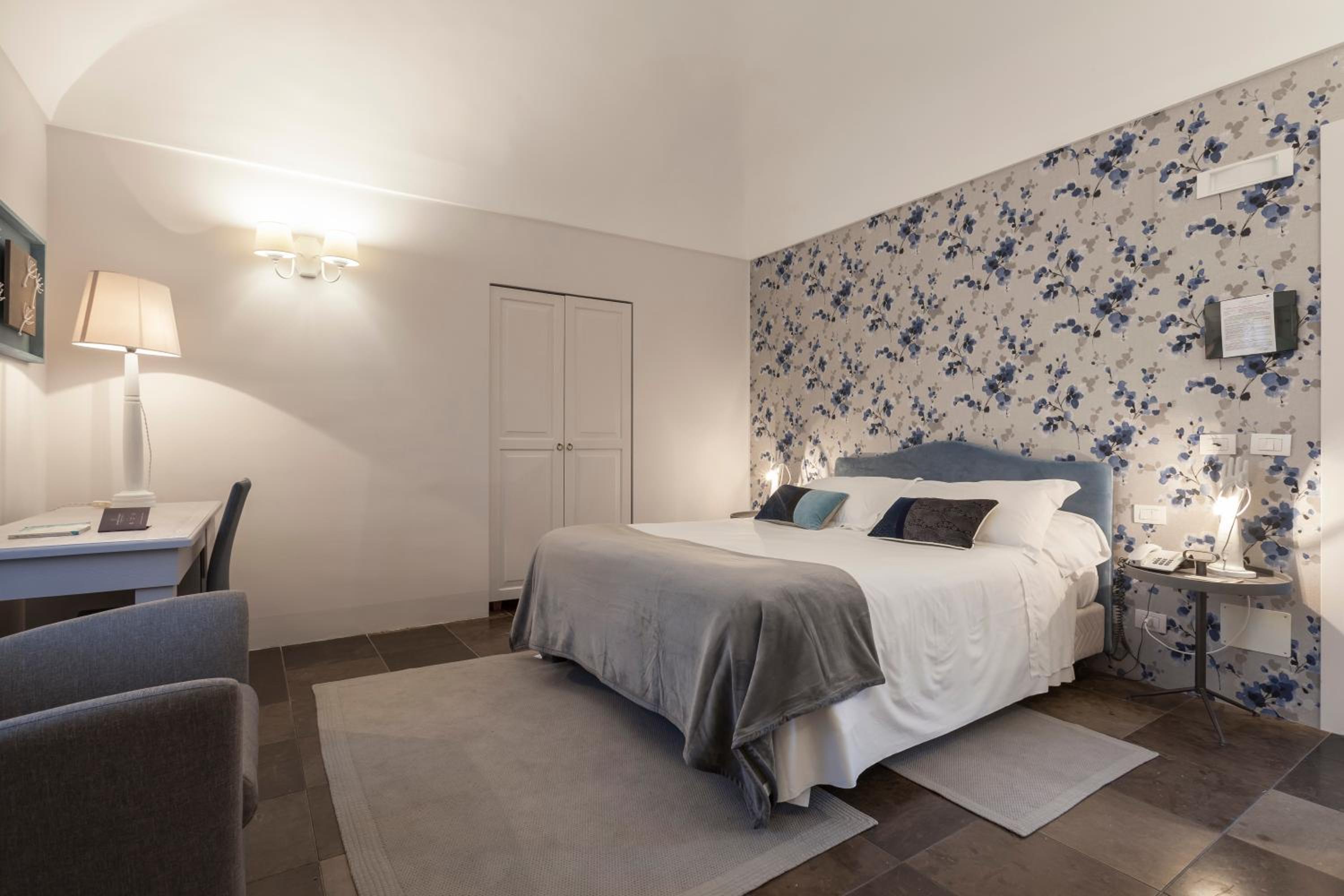 Superior Double Room - Photo 3