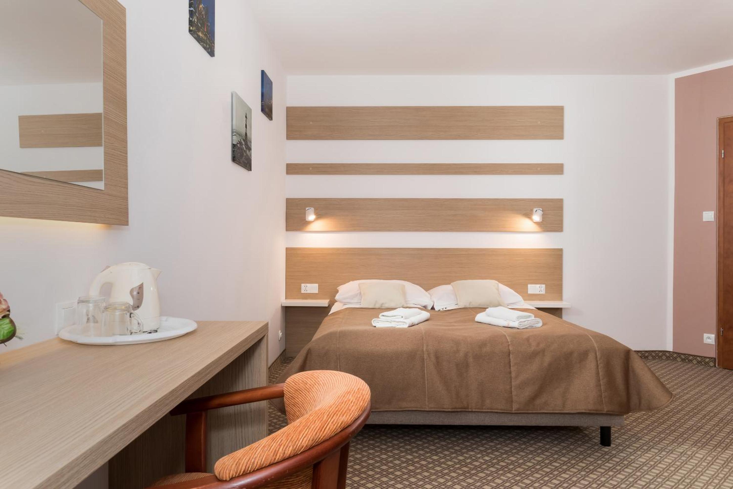 Double Room - Photo 20