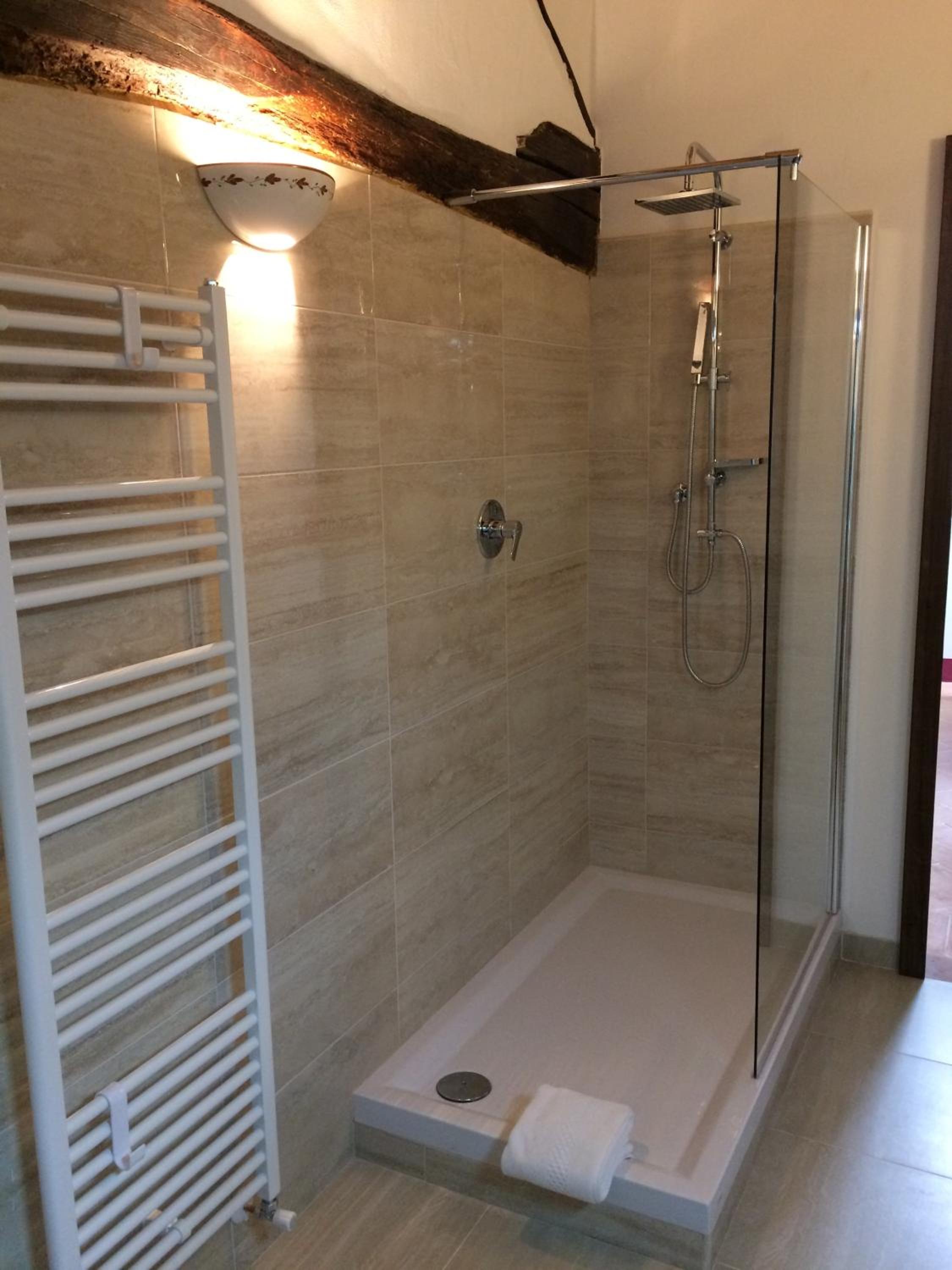 Deluxe Junior Suite - Photo 7