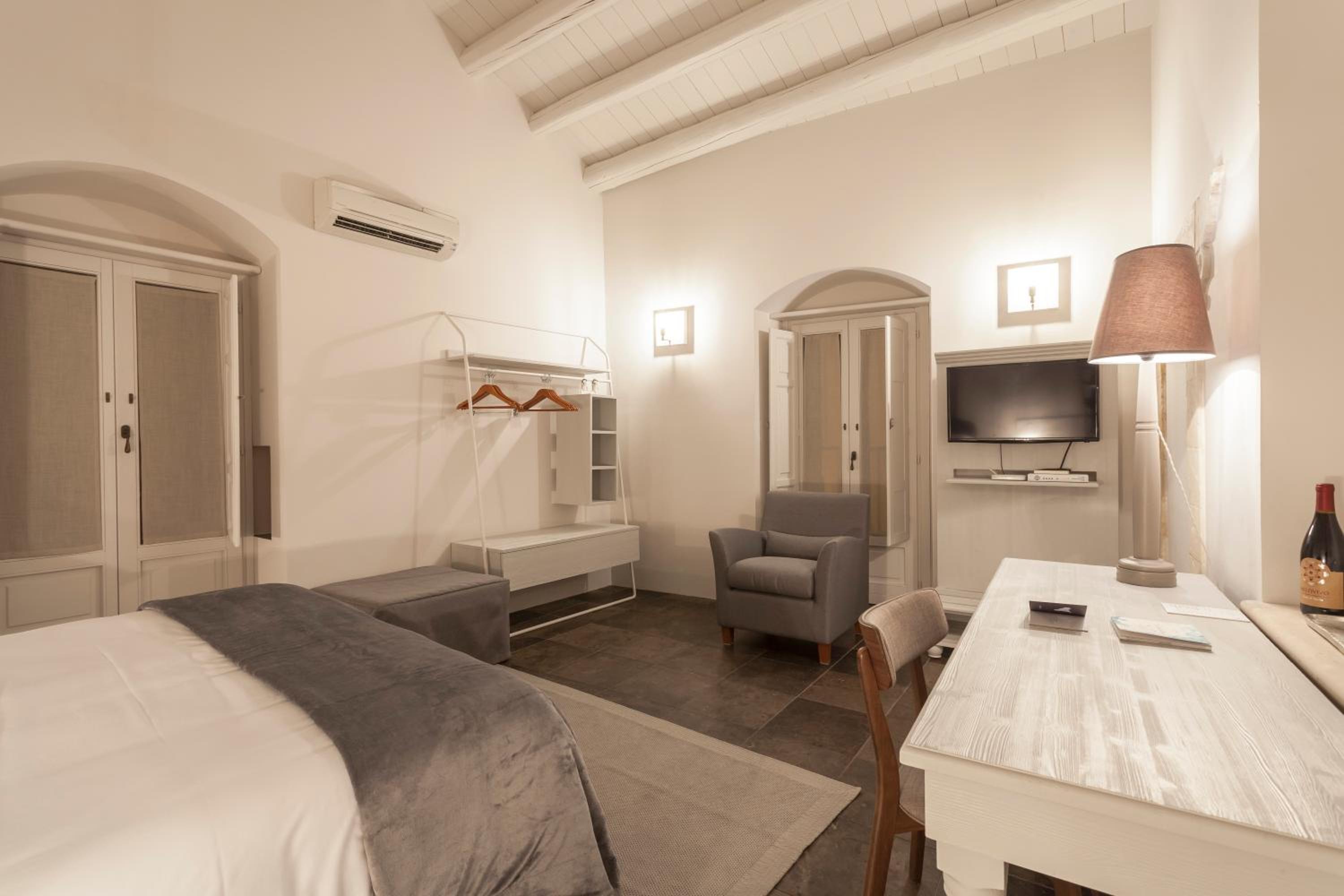 Junior Suite - Photo 15
