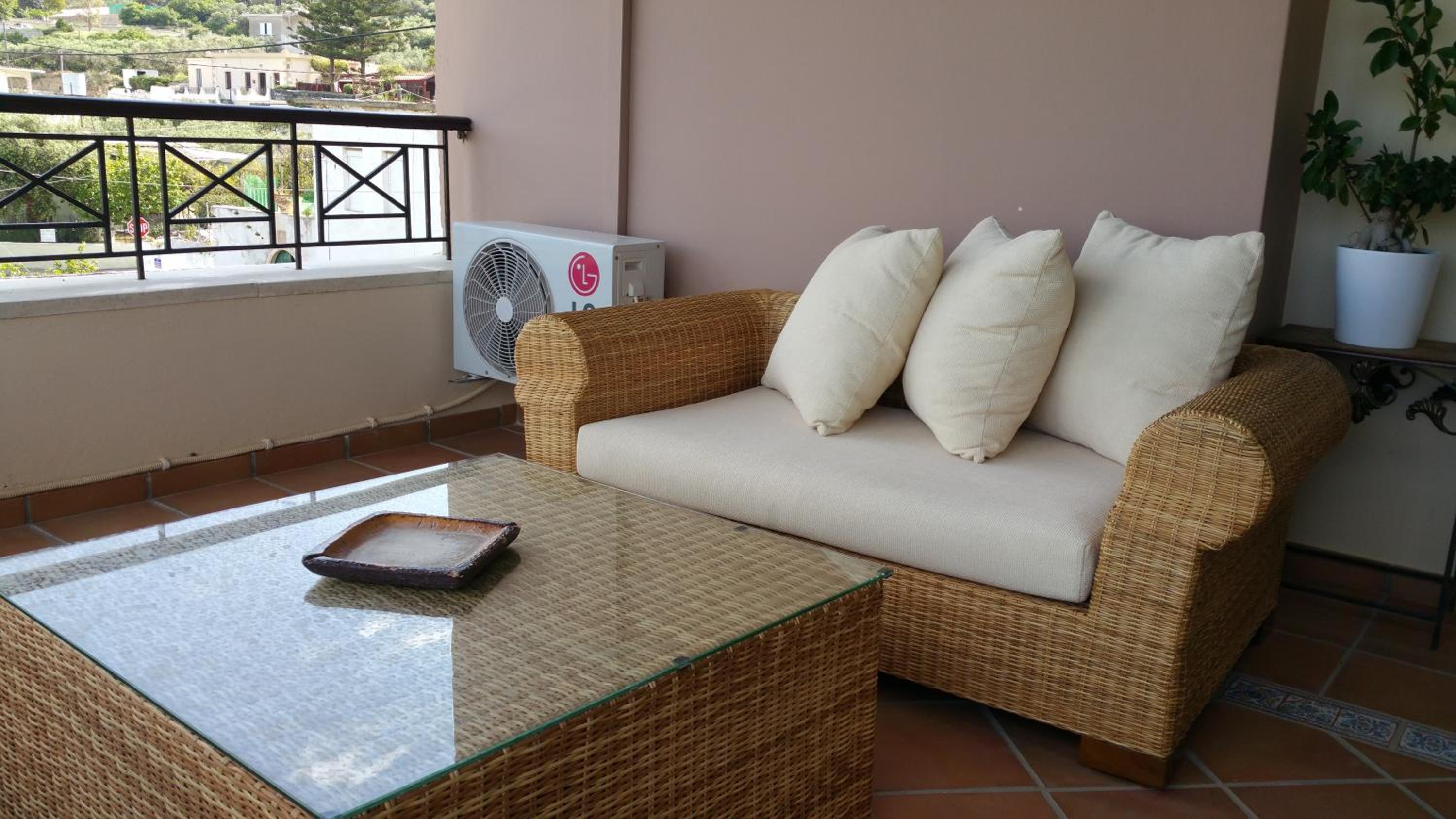 Four-Bedroom Villa with Private Pool photo 3