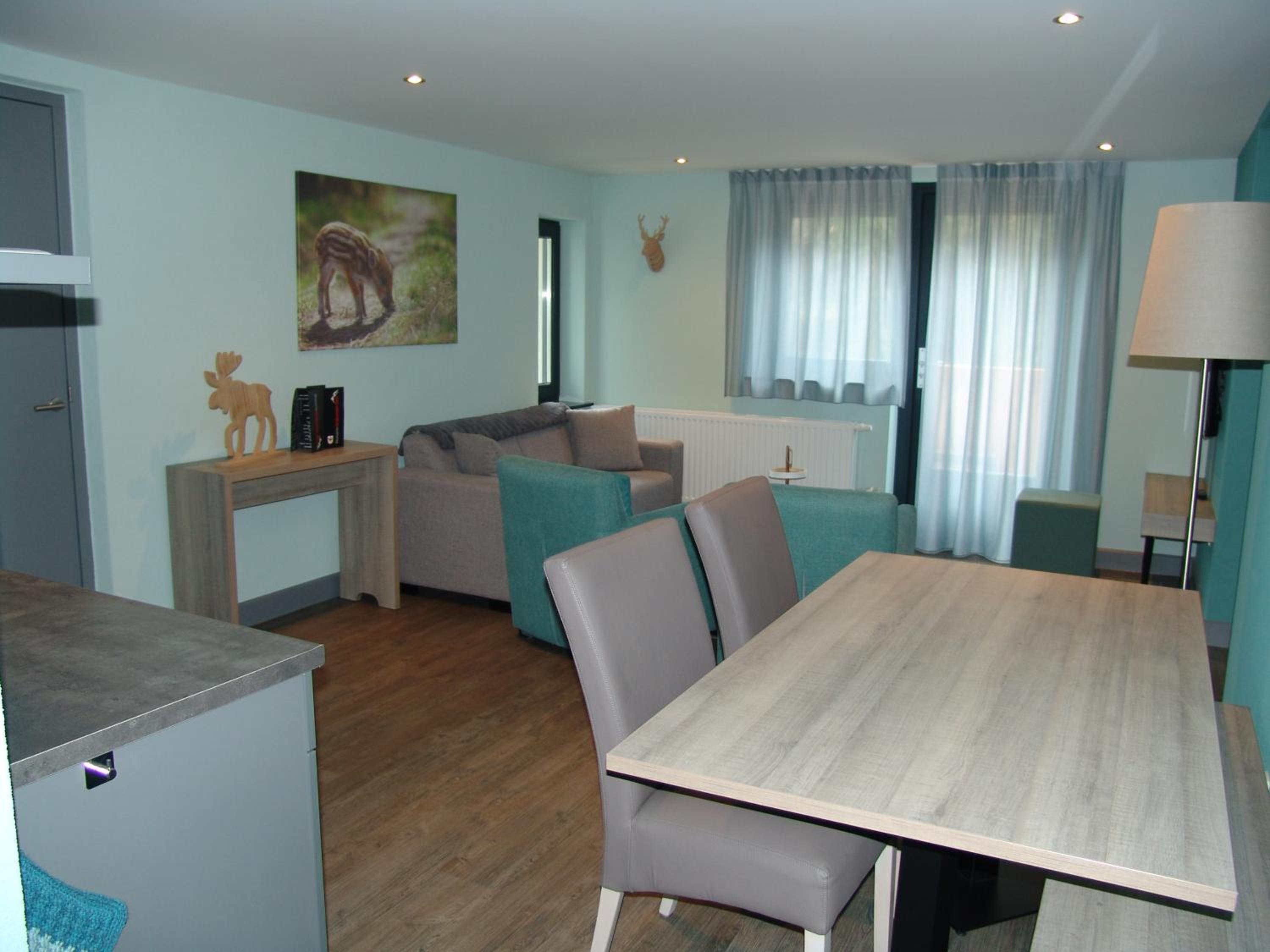 Apartment with Balcony photo 3
