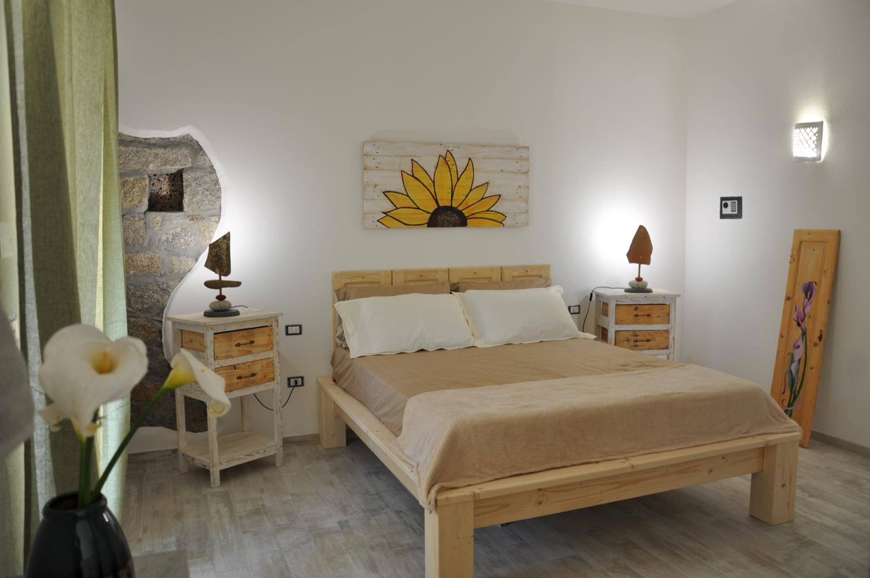 Double Room with Patio - Photo 30