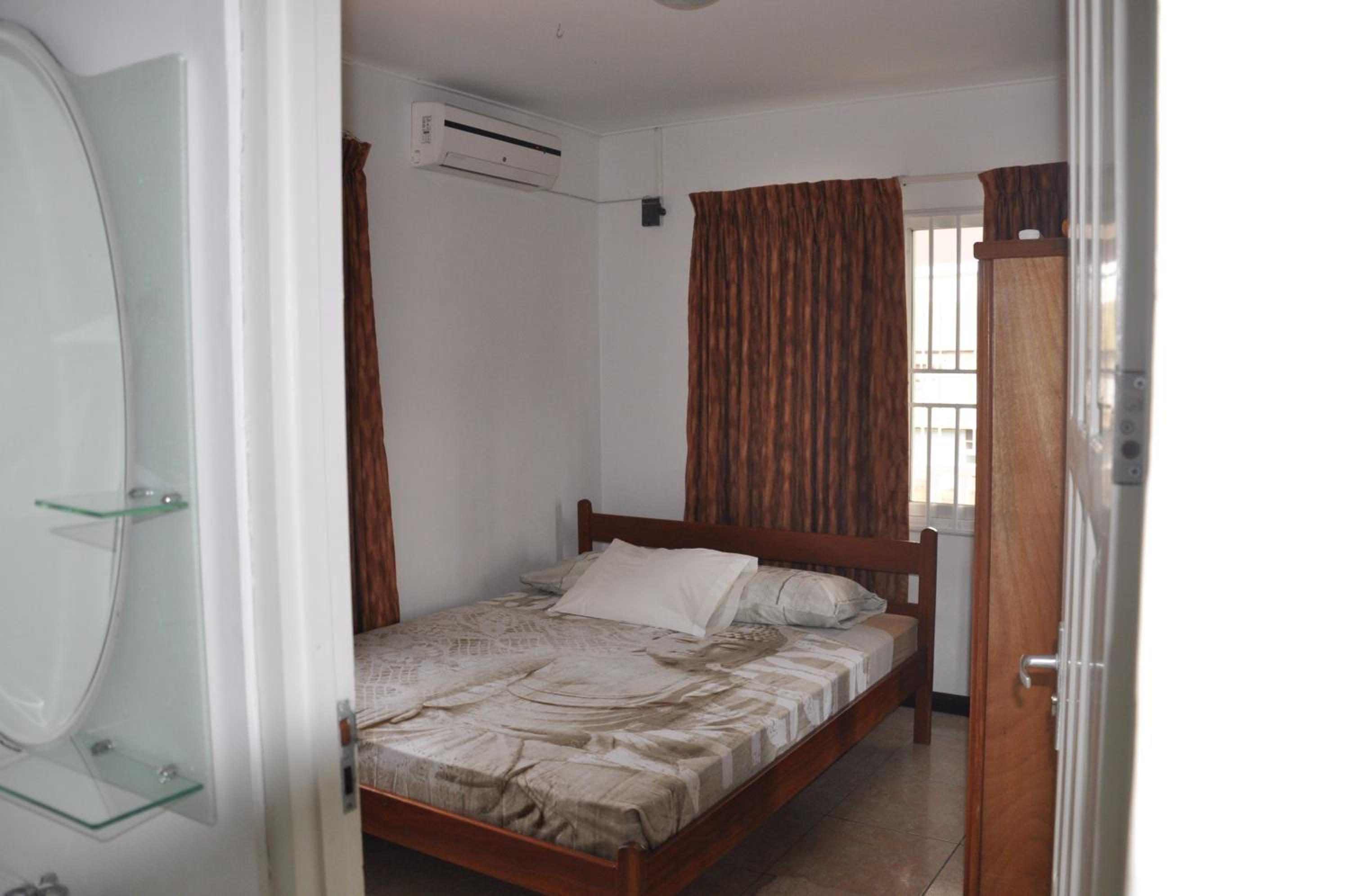 Three-Bedroom Apartment photo 1