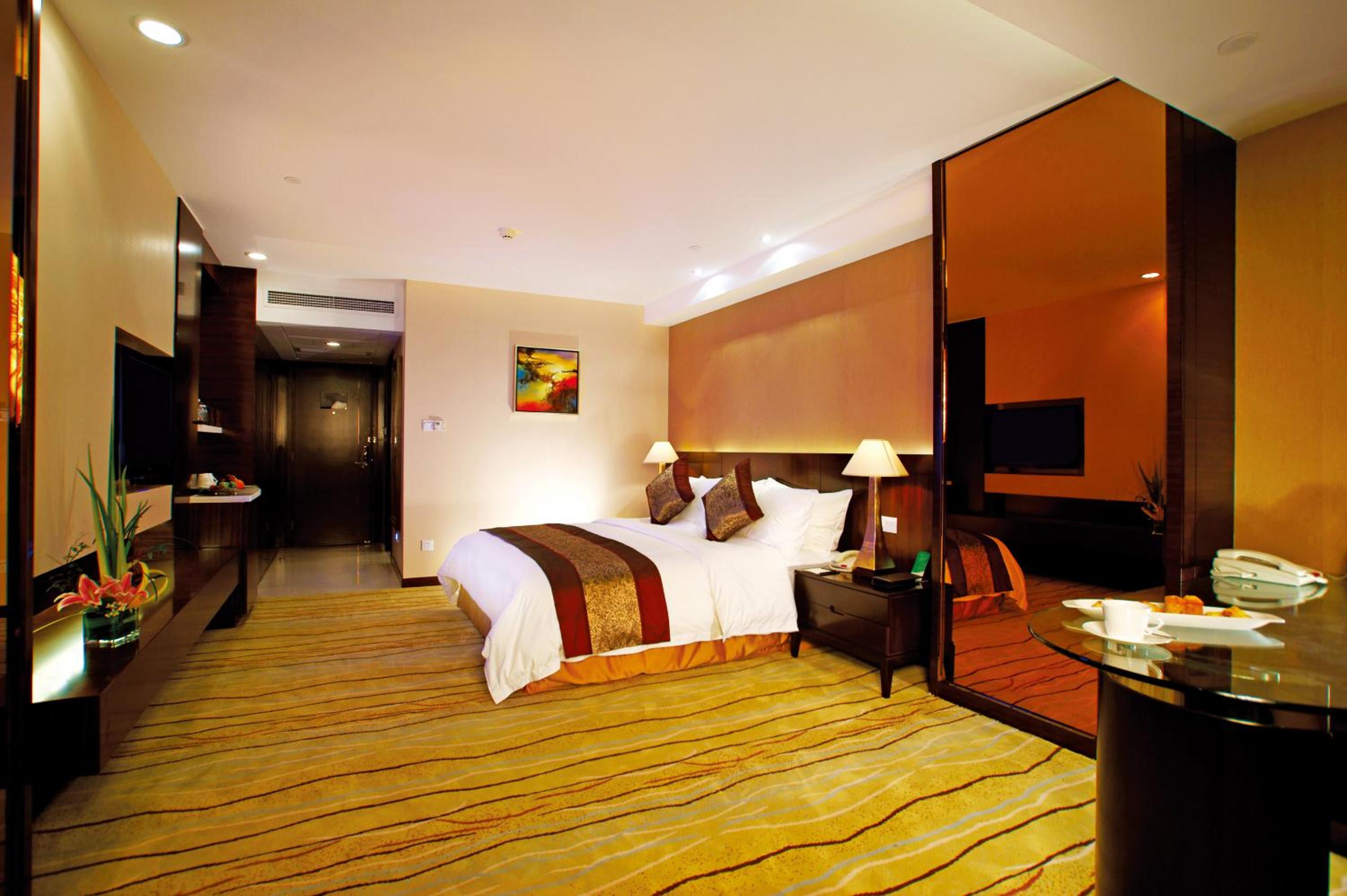 Executive Queen Room