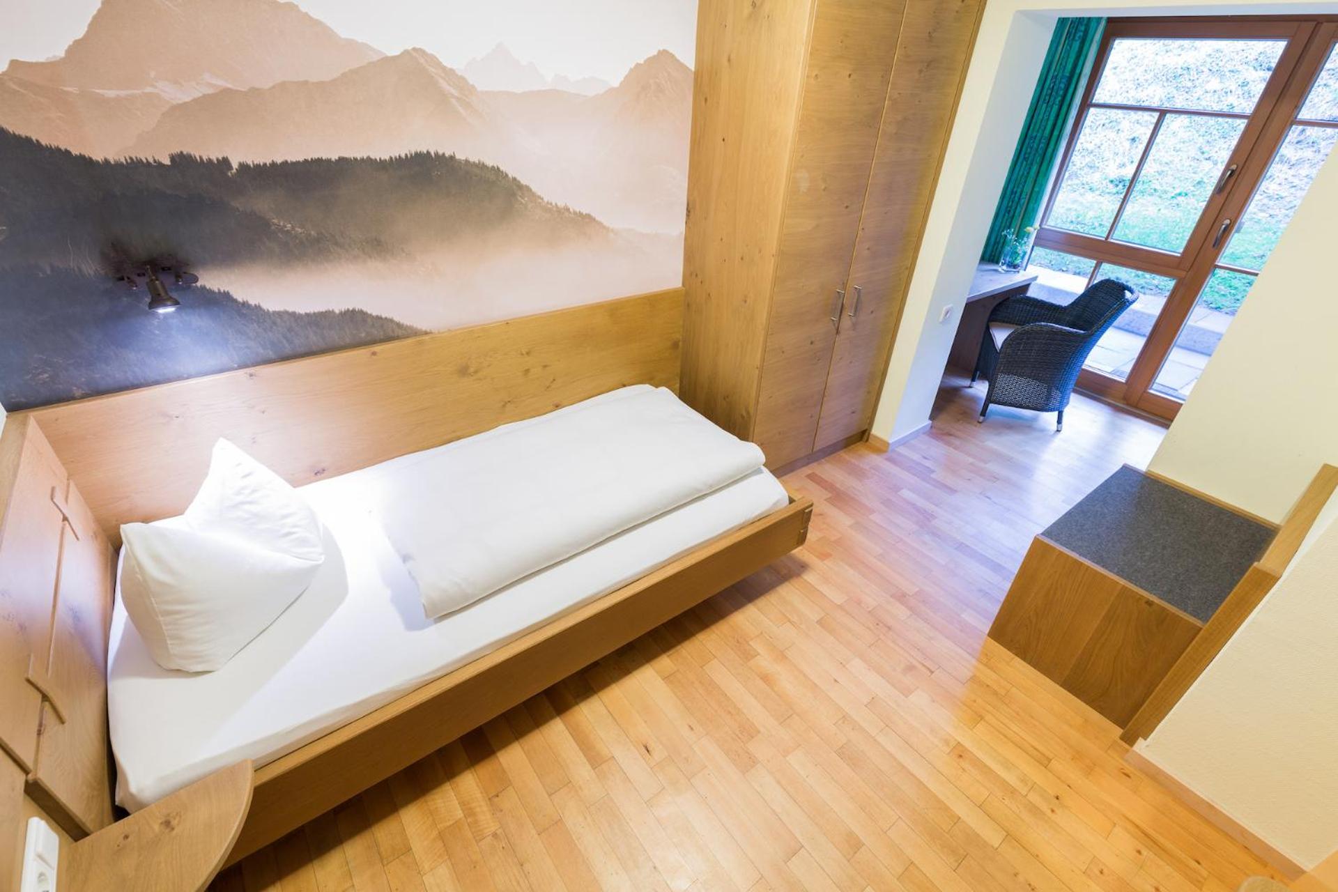 Economy Single Room