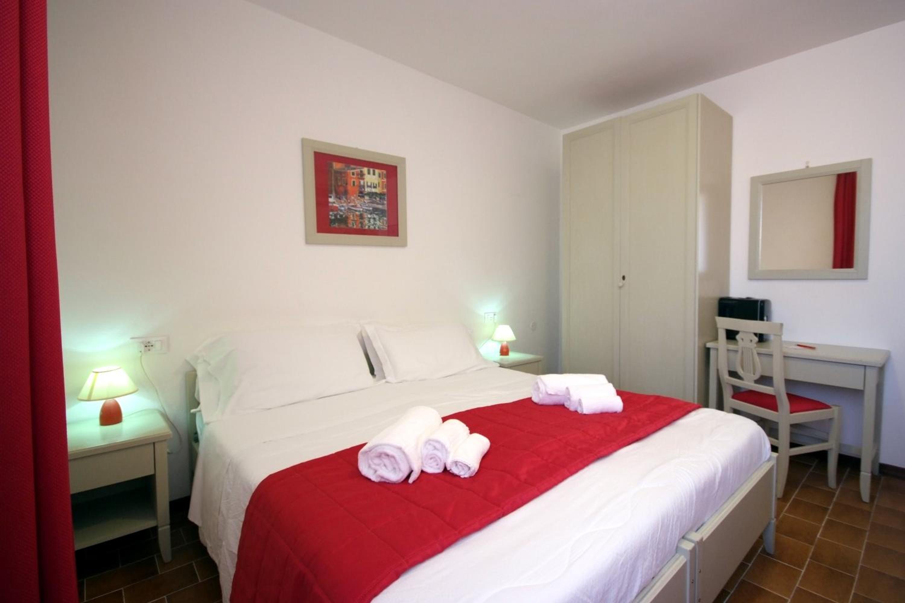 Double Room - Photo 26