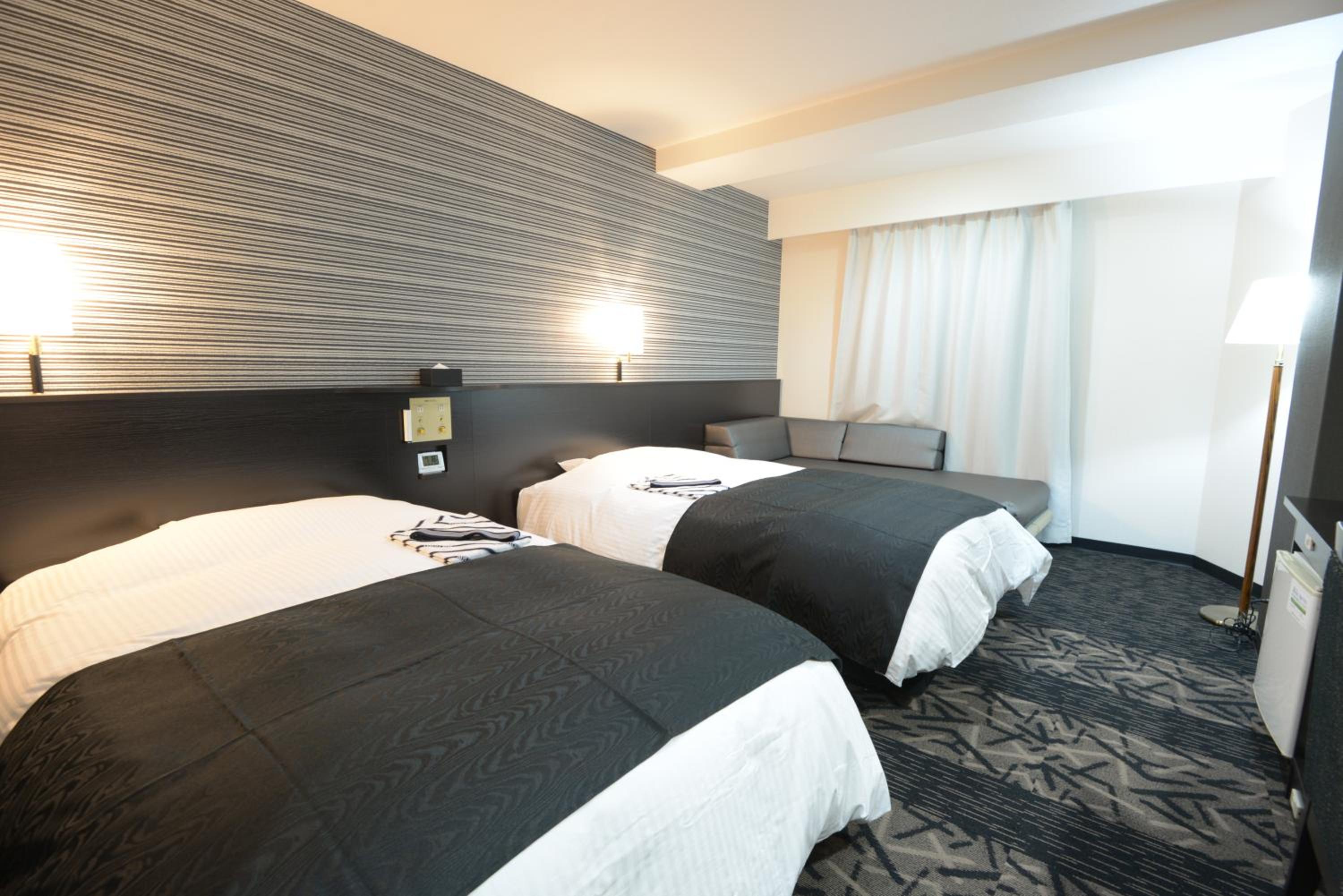 Twin Room - Non-Smoking