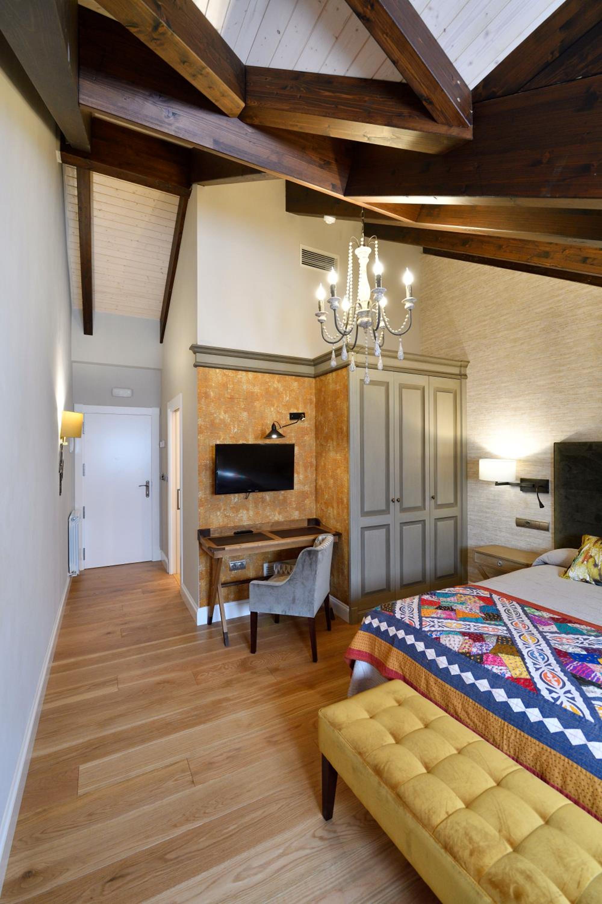 Deluxe Queen Room photo 3