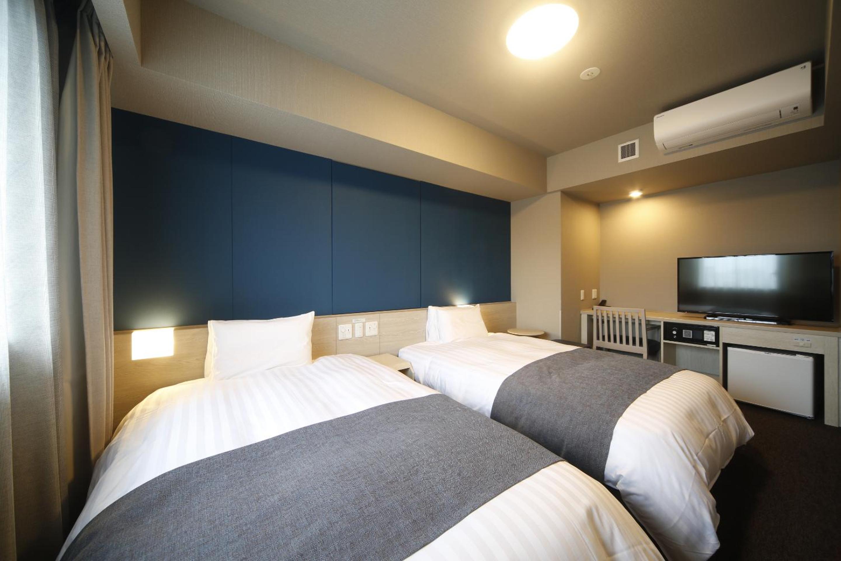 Twin Room - Non-Smoking
