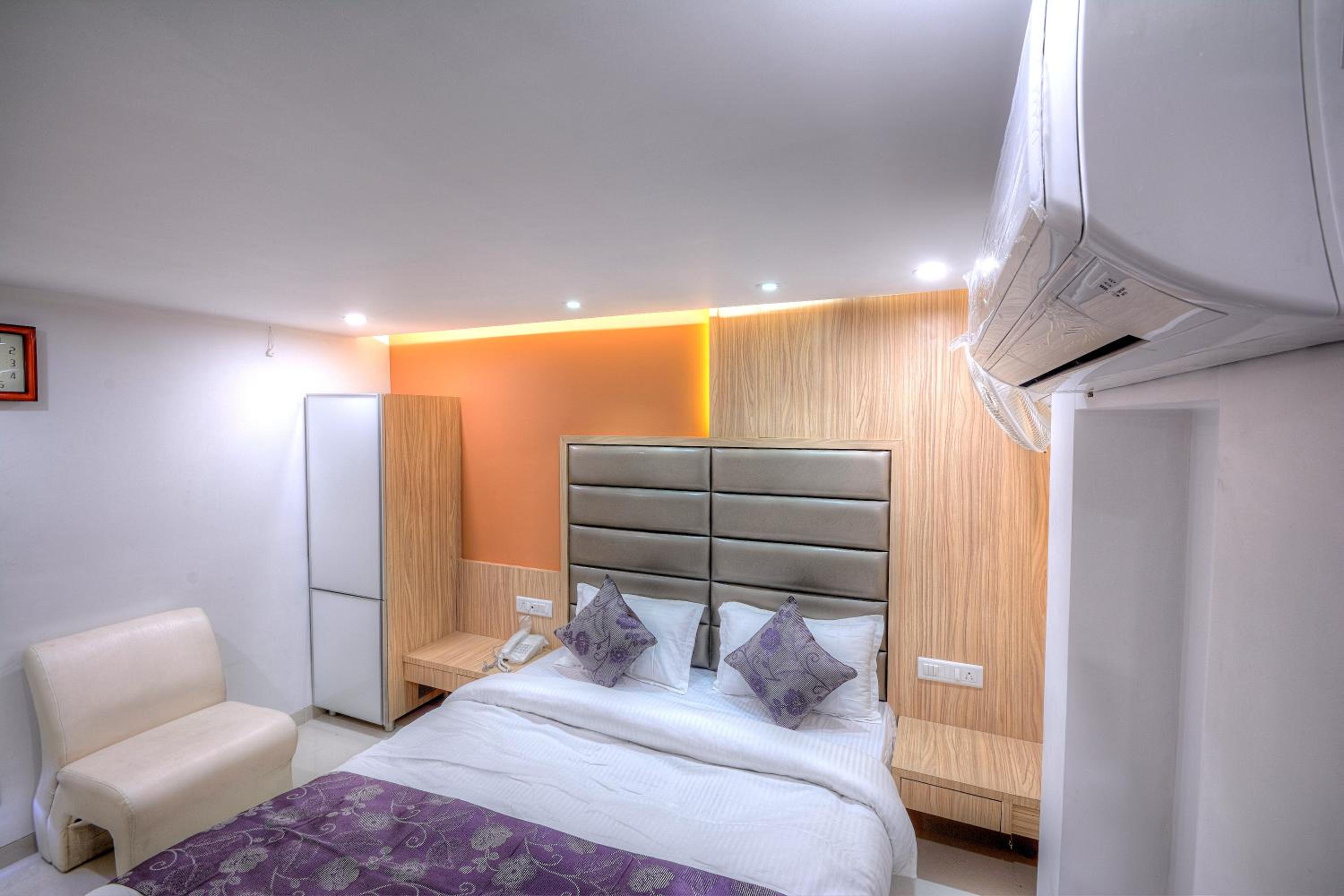 Deluxe Double Room - Photo 15