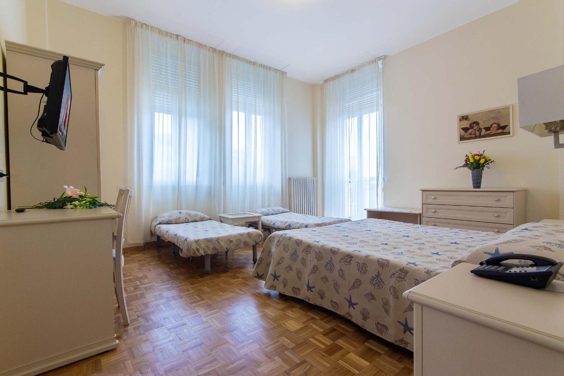 Quadruple Room photo 2