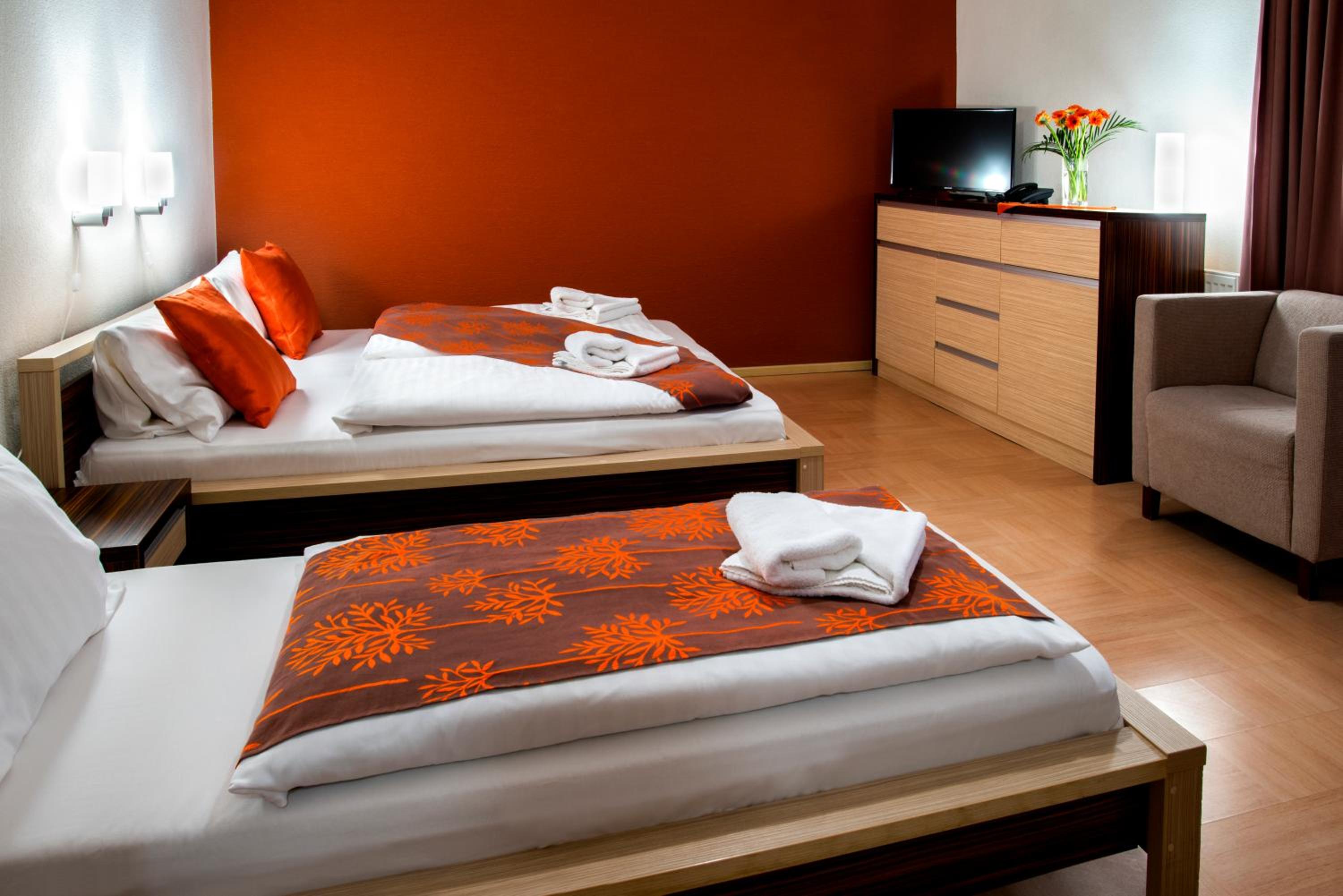 Standard Triple Room photo 2