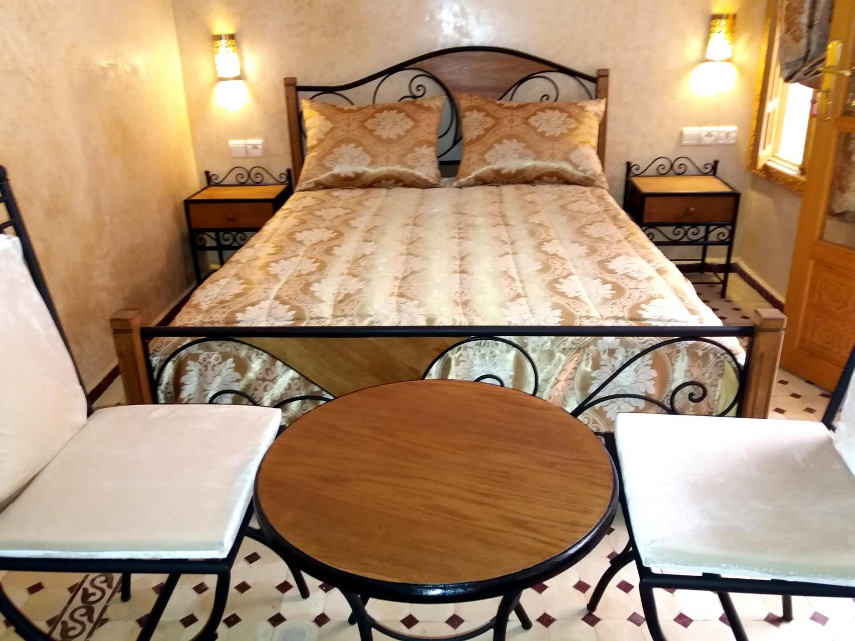 Double Room with Private Bathroom photo 3