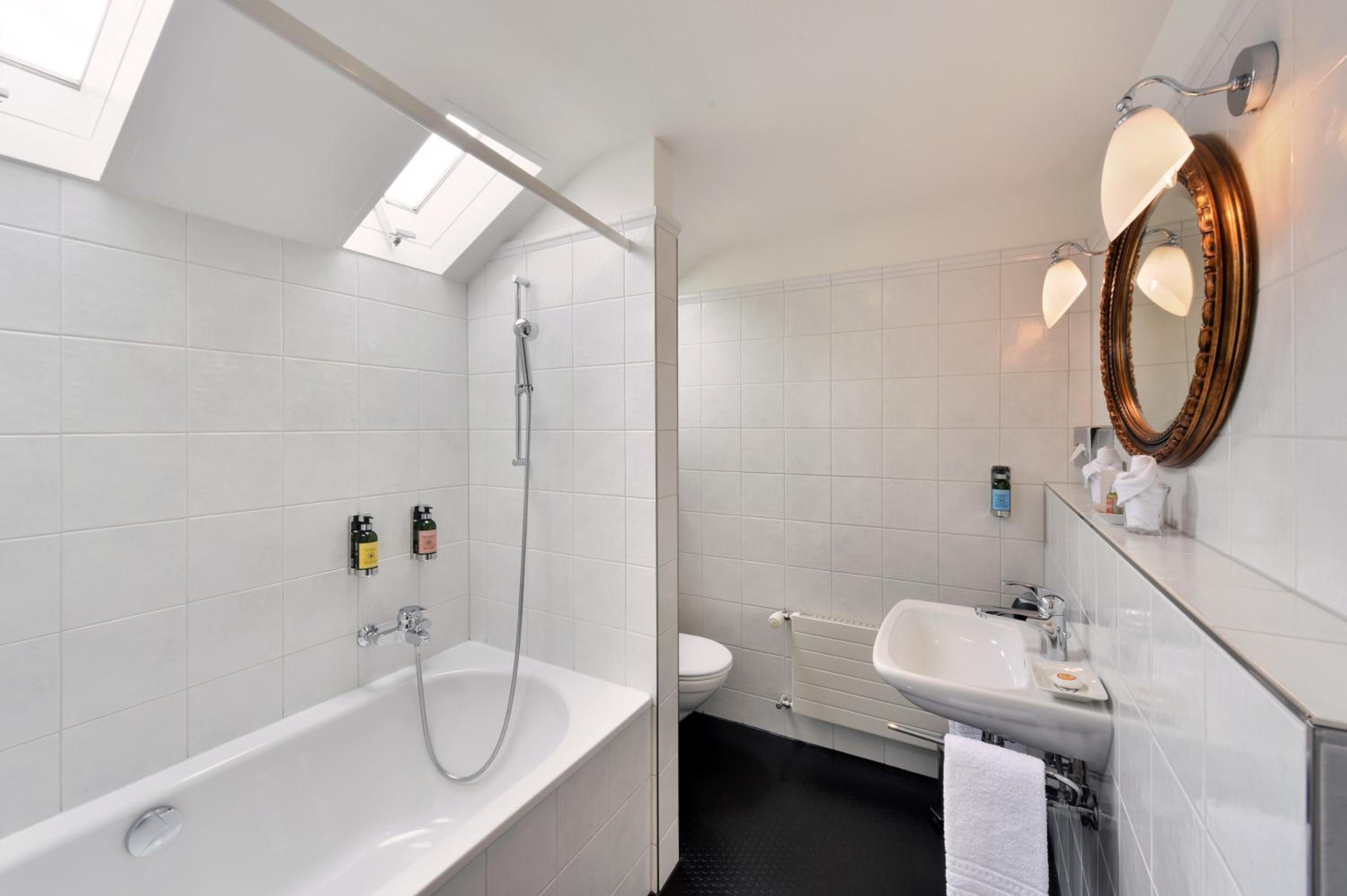 Special Valentine  Offer - Double Room photo 2