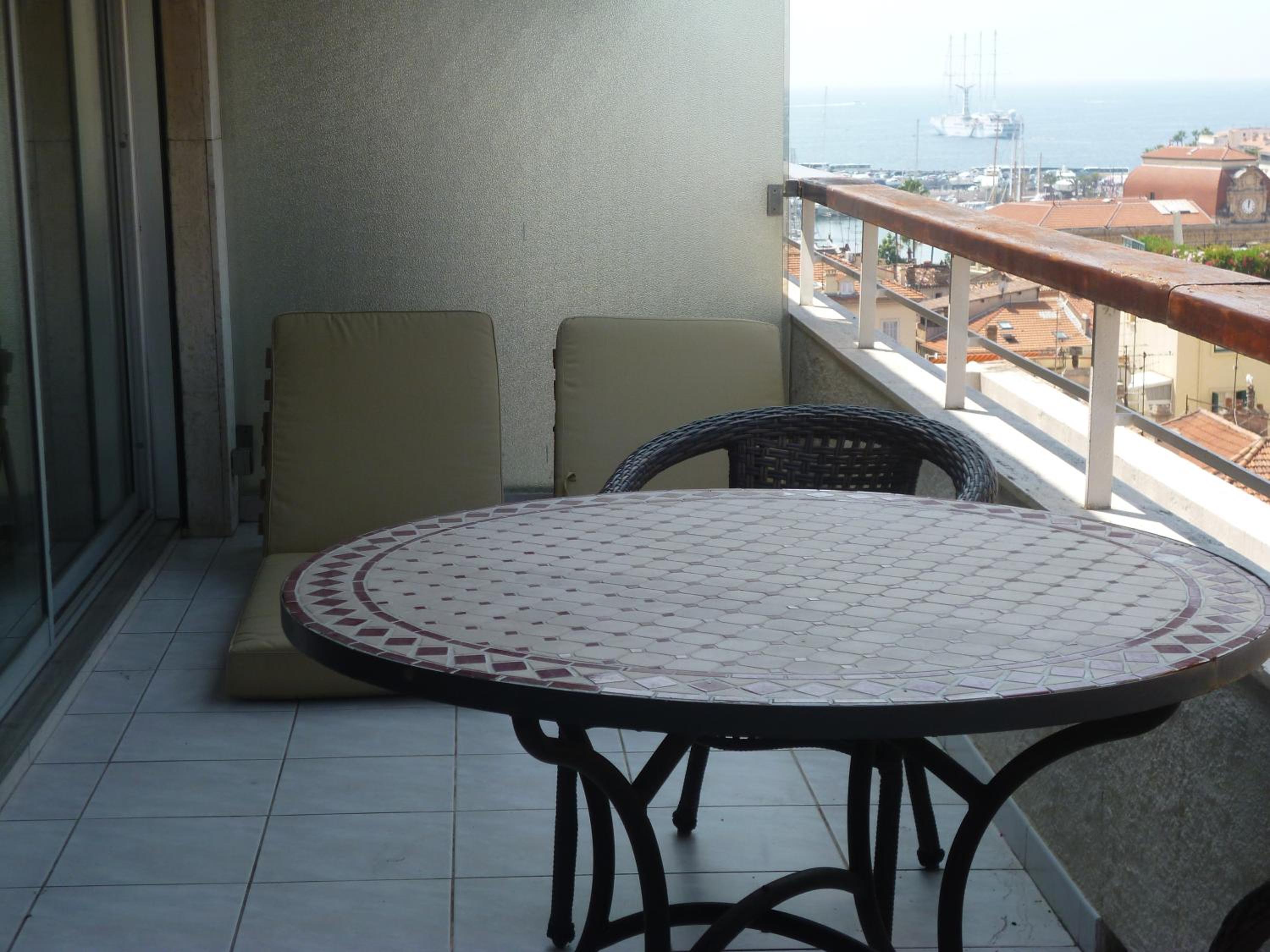 Apartment with Sea View photo 2