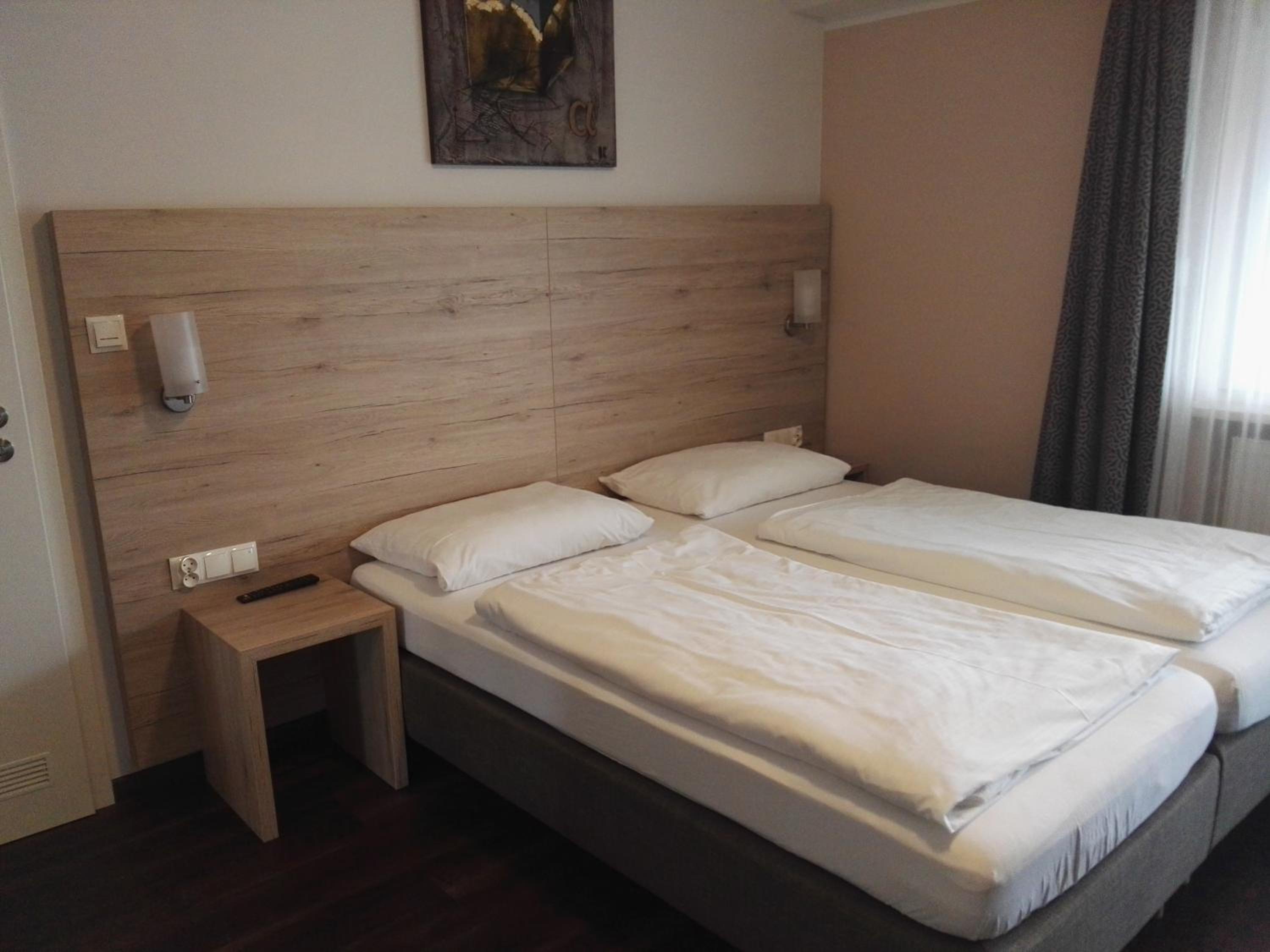 Double Room - Photo 4