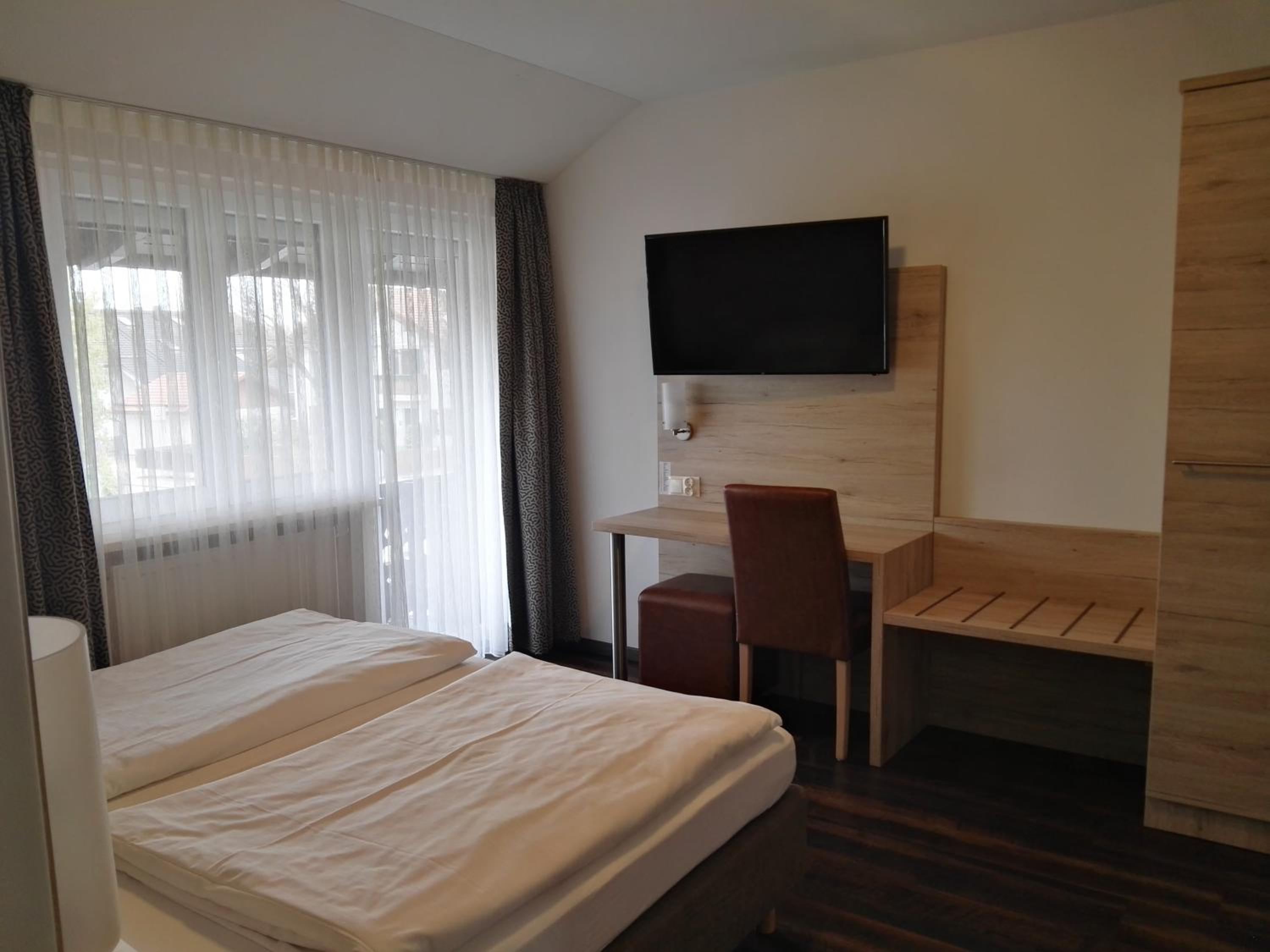 Double Room - Photo 1