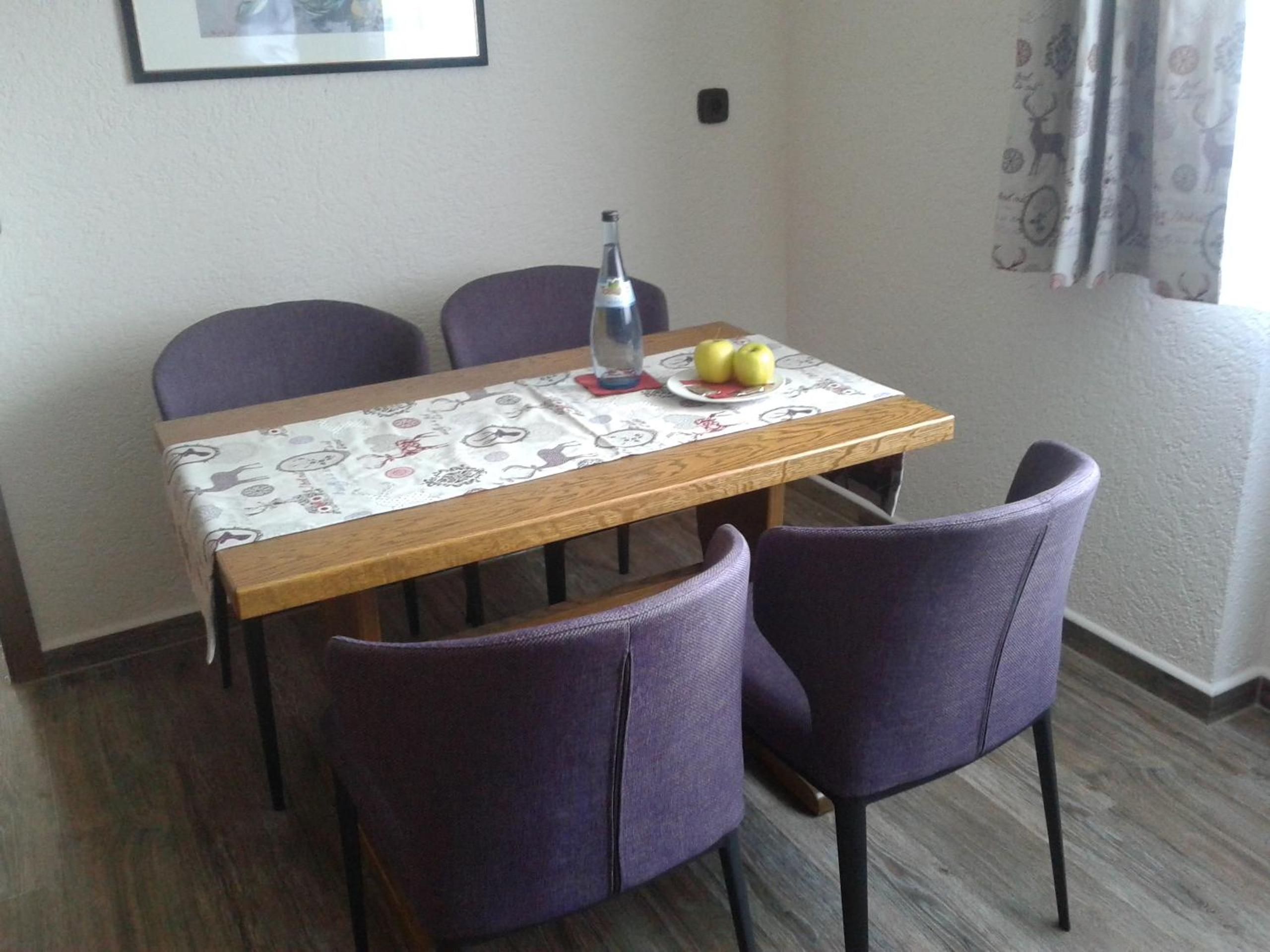 Apartment With Balcony - Photo 12