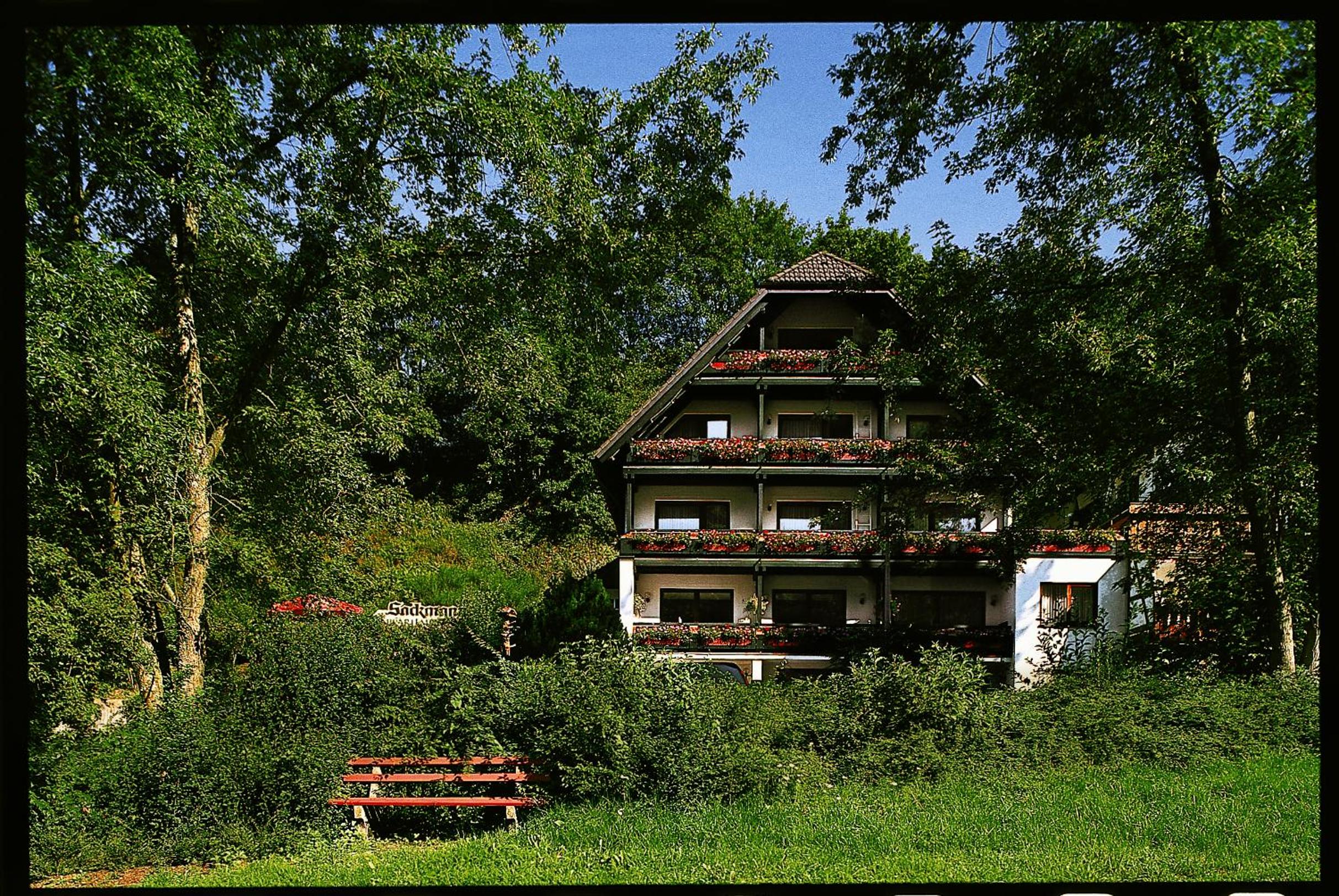 Apartment With Balcony - Photo 10