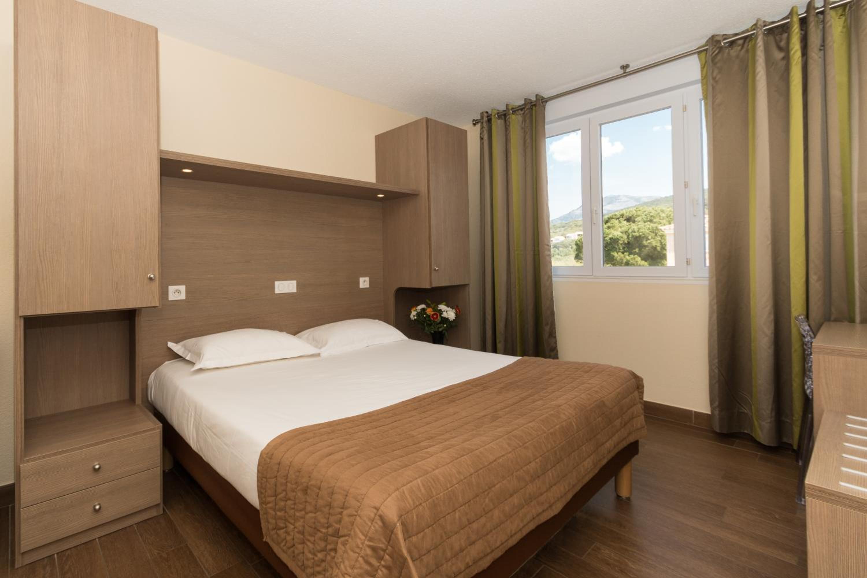 Triple Room - Mountain Side - Photo 1
