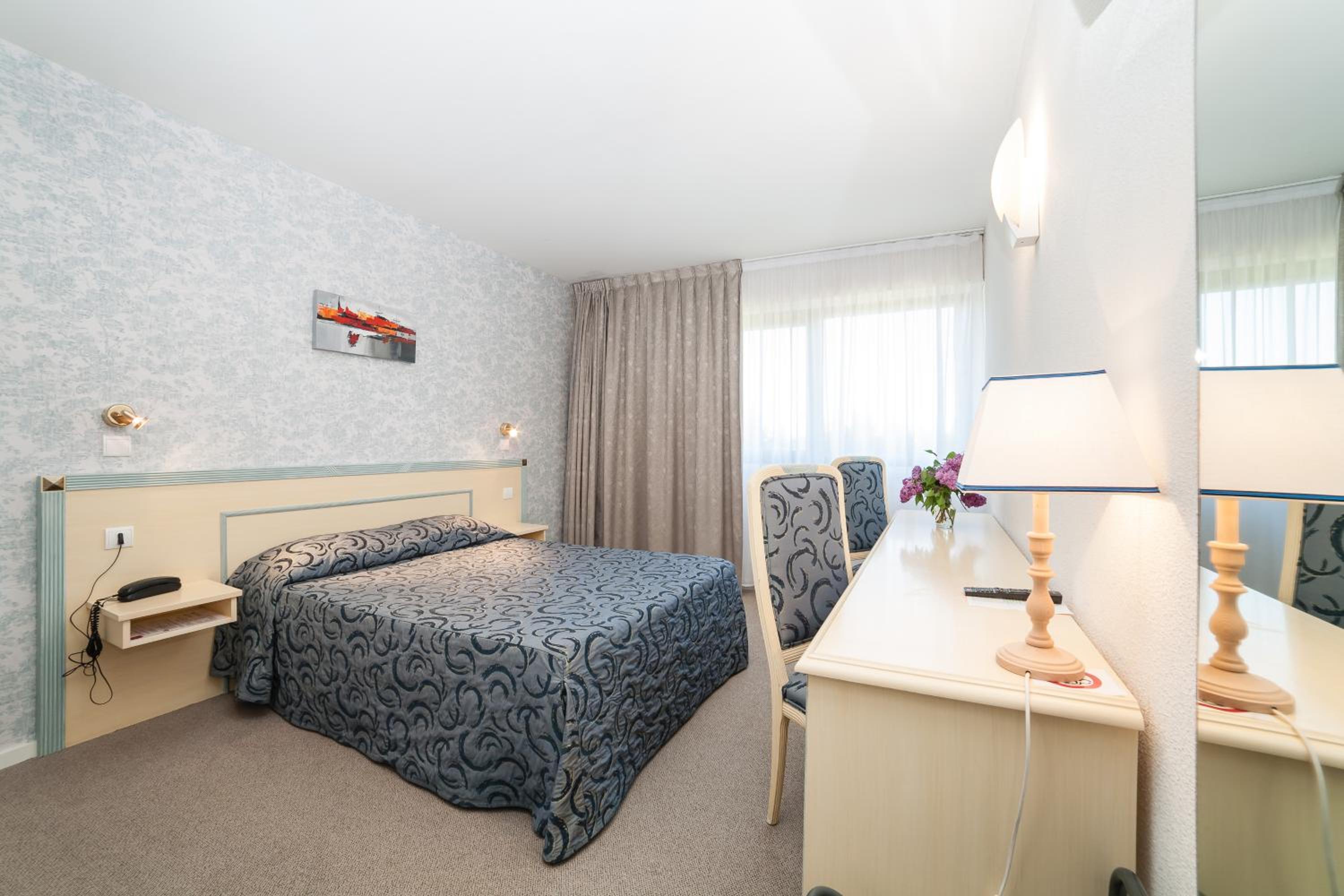 Standard Double Room photo 2