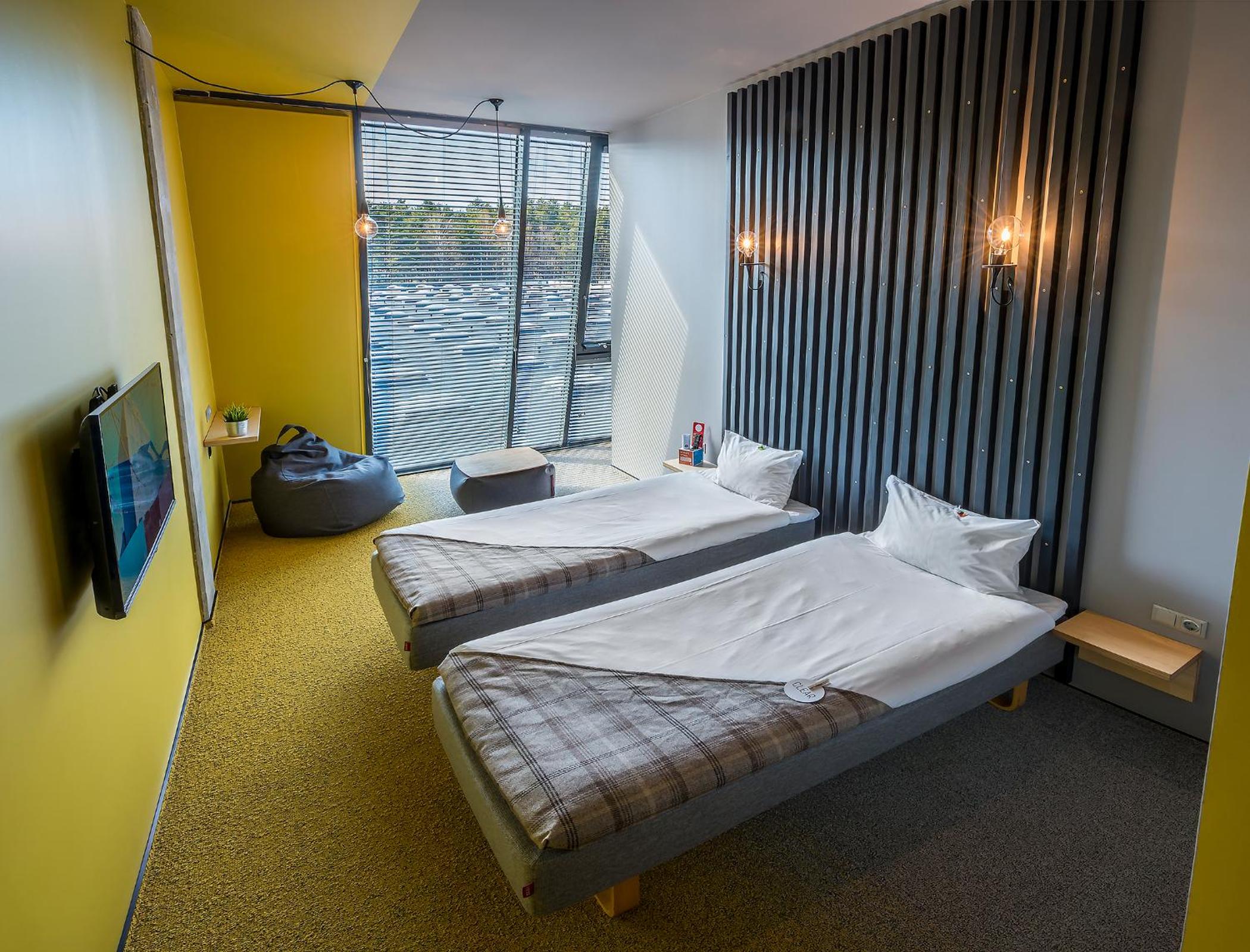Twin Room - Photo 1