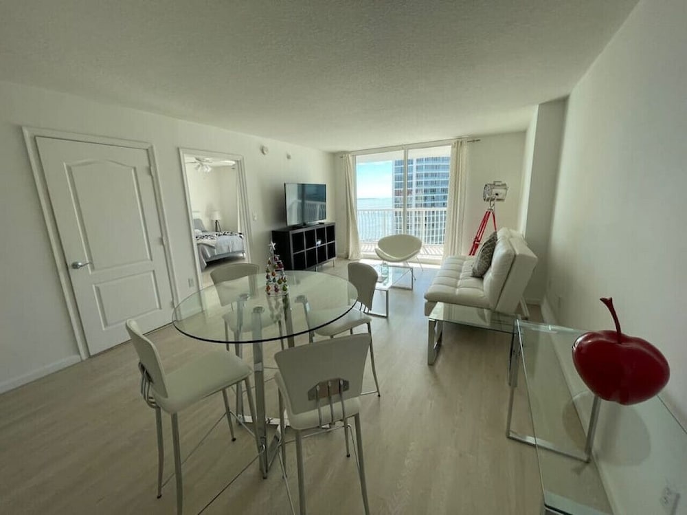 Apartment photo 1