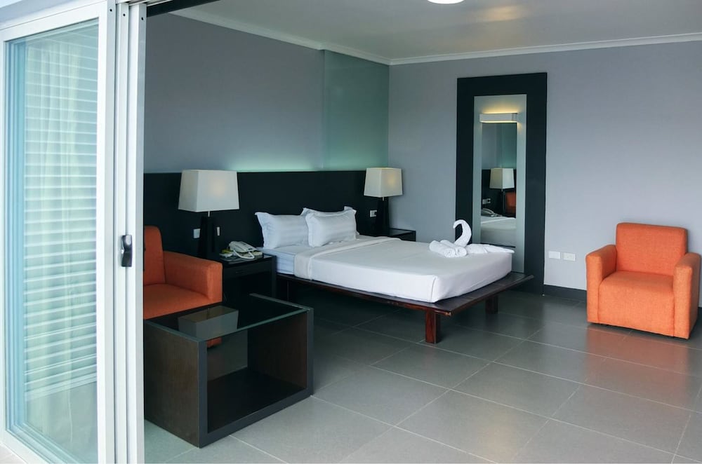 Premium Double Room, City View photo 5