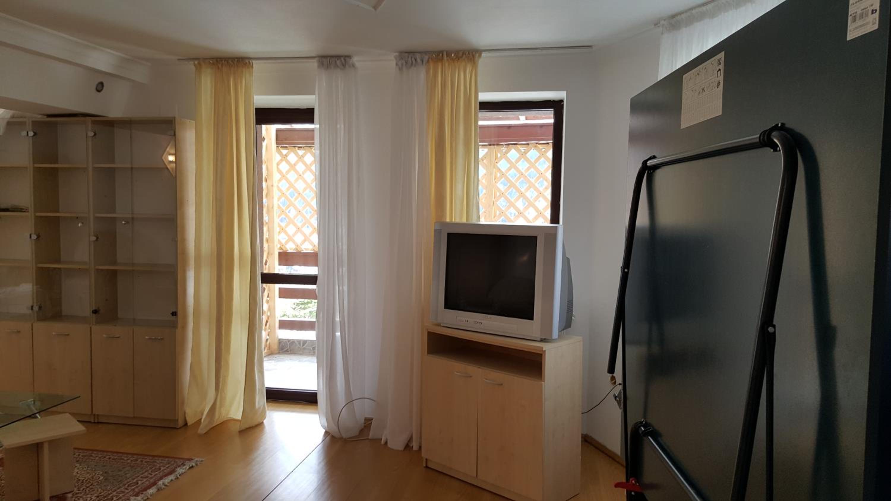 Family Room (2 Adults + 2 Children) with External Bathroom
