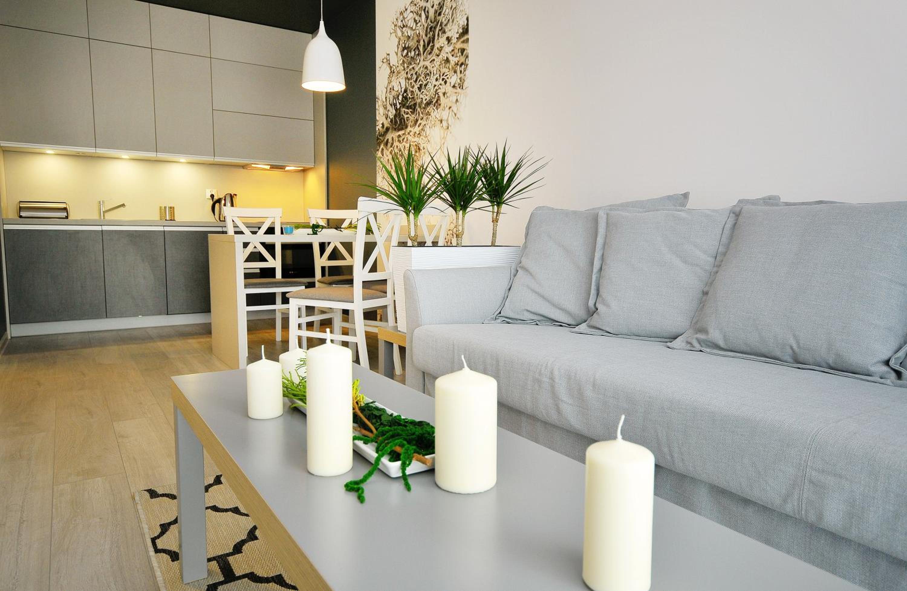 Apartment with Balcony - Photo 10